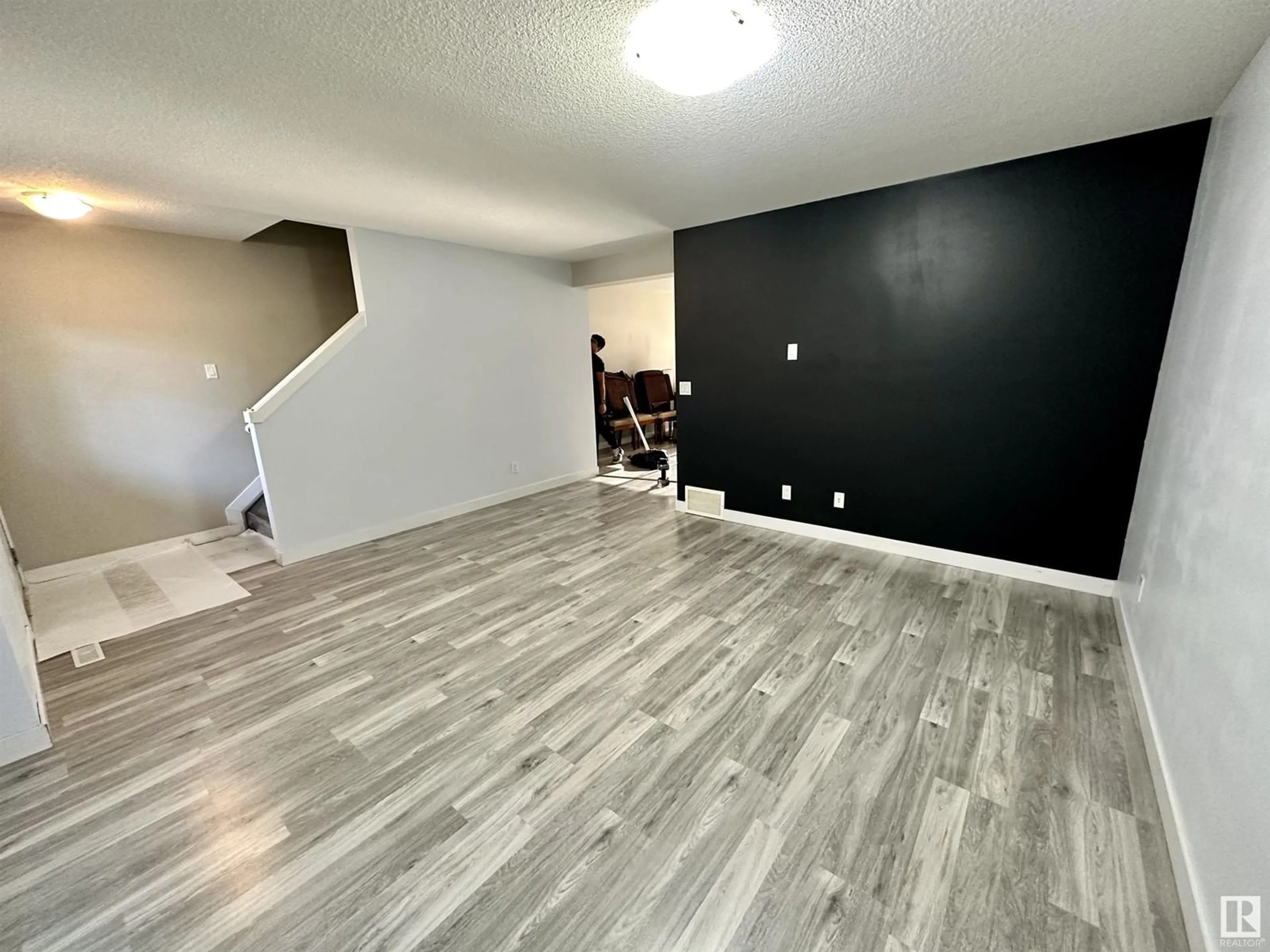 A pic of a room for 691 ALBANY WY NW, Edmonton Alberta T6V0H1