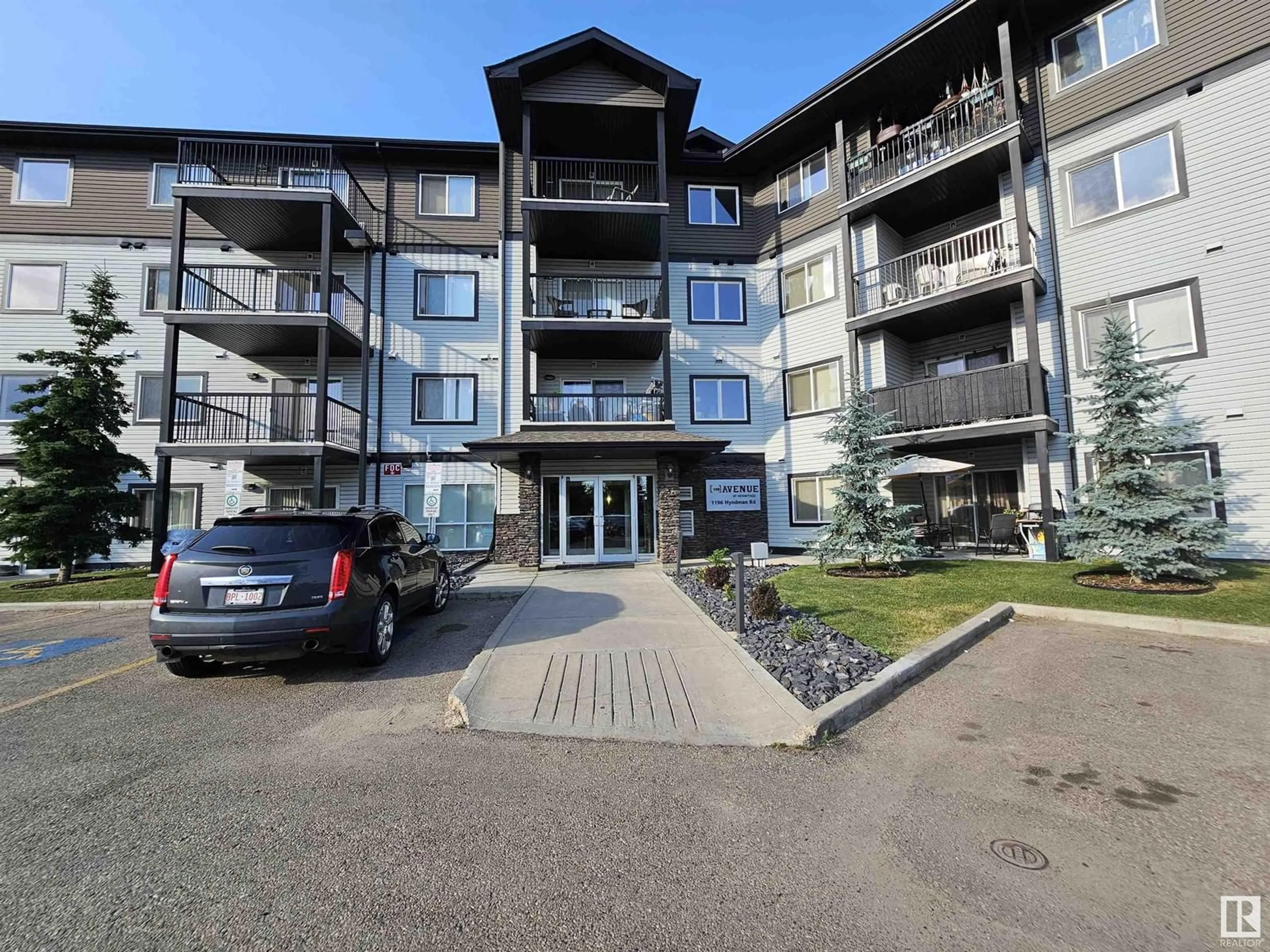 A pic from exterior of the house or condo for #267 1196 HYNDMAN RD NW, Edmonton Alberta T5A0X8