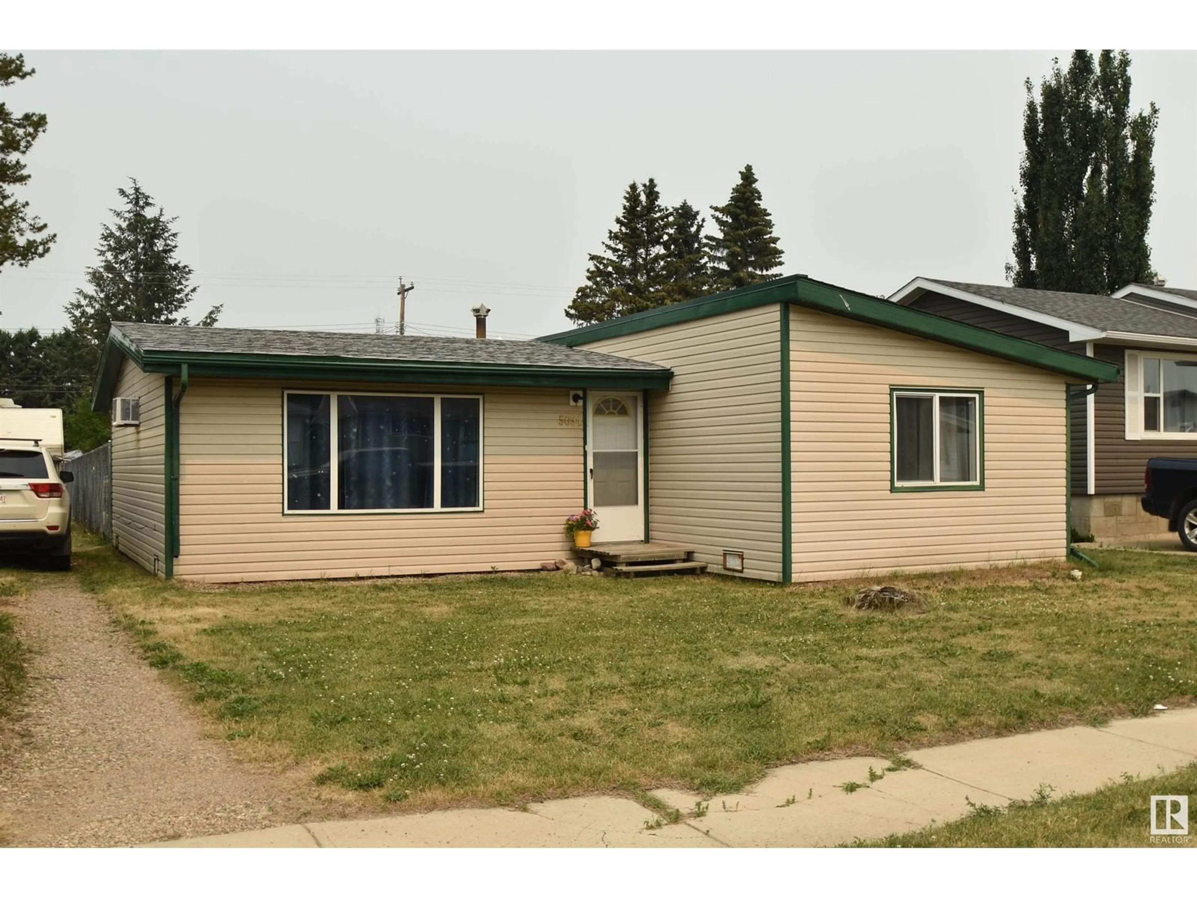 A pic from exterior of the house or condo, the front or back of building for 5034 45 AV, St. Paul Town Alberta T0A3A4