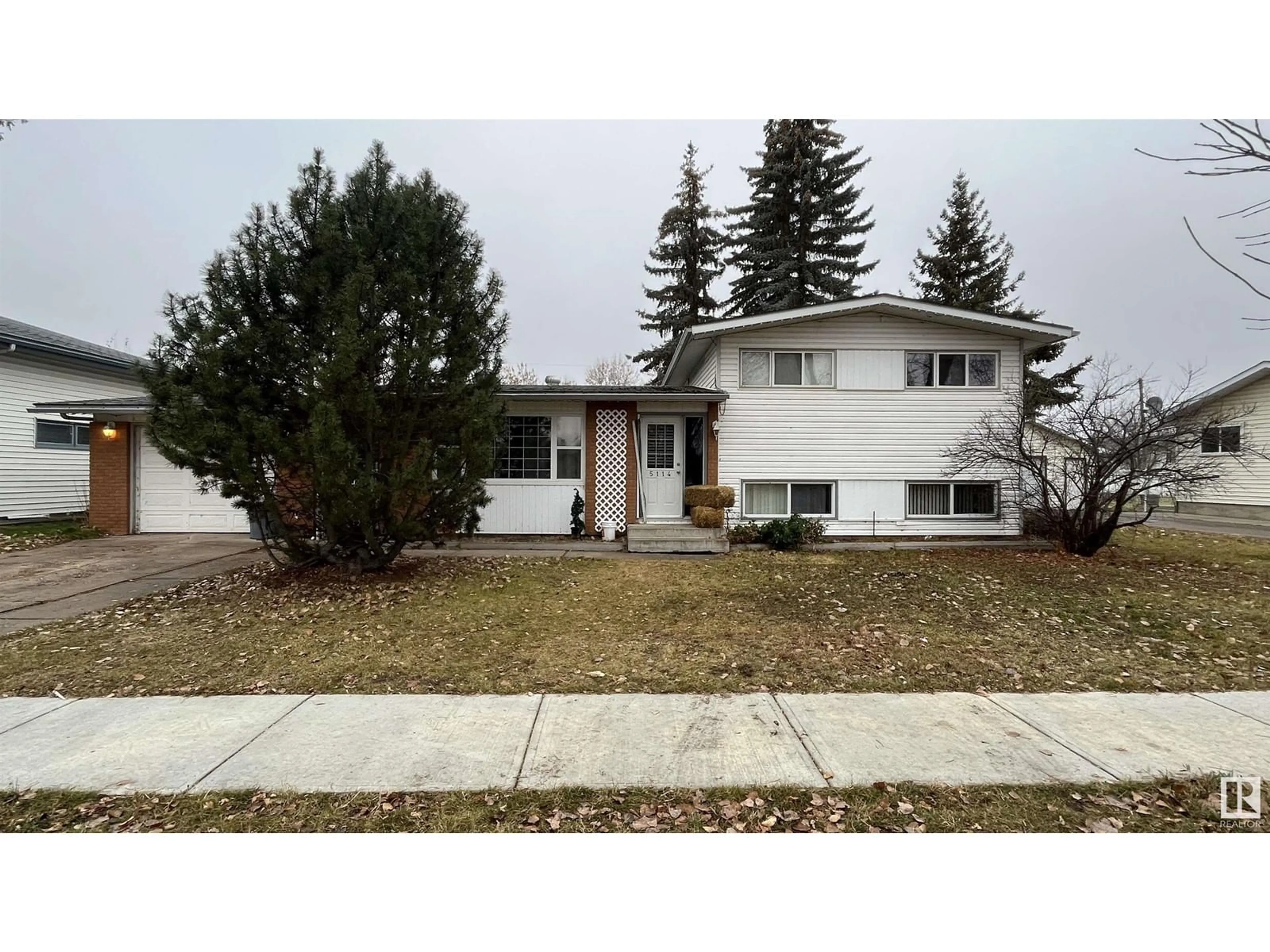 Frontside or backside of a home for 5114 52 ST, Bonnyville Town Alberta T9N2B2