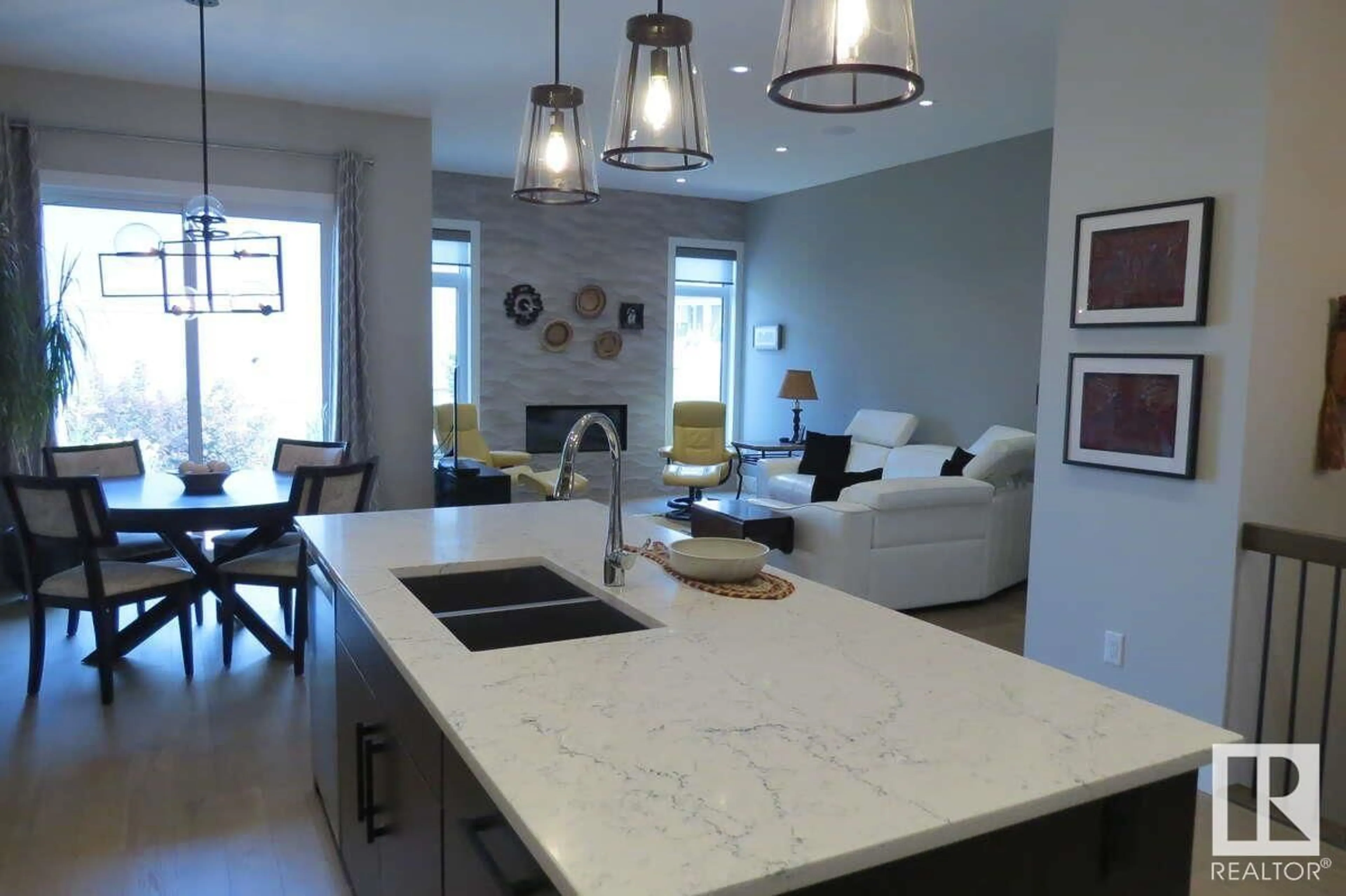 Open concept kitchen, ceramic/tile floor for SW - 4605 KNIGHT PT, Edmonton Alberta T6W4B7
