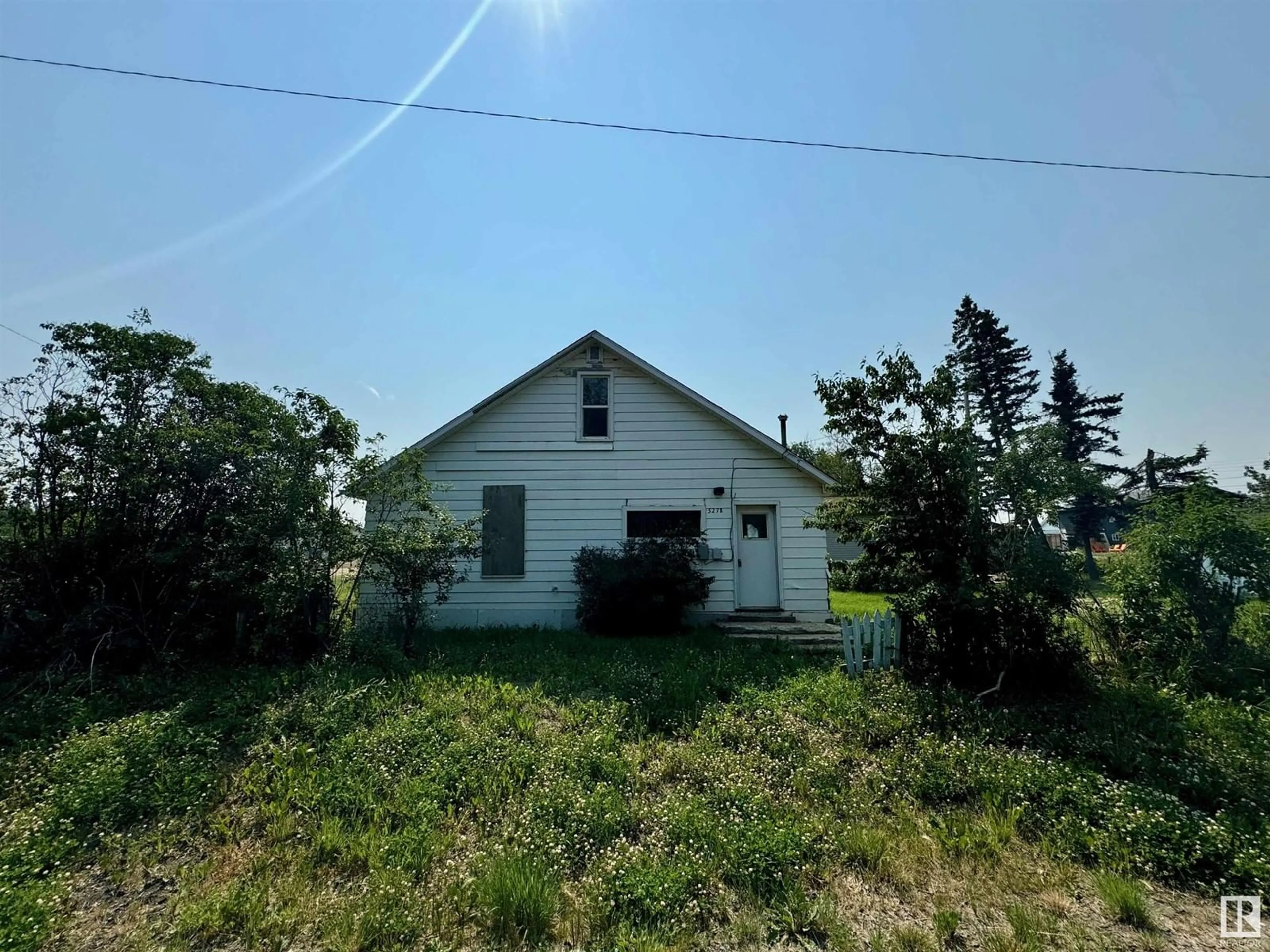 Outside view for 5278 51 ST, Mayerthorpe Alberta T0E1N0