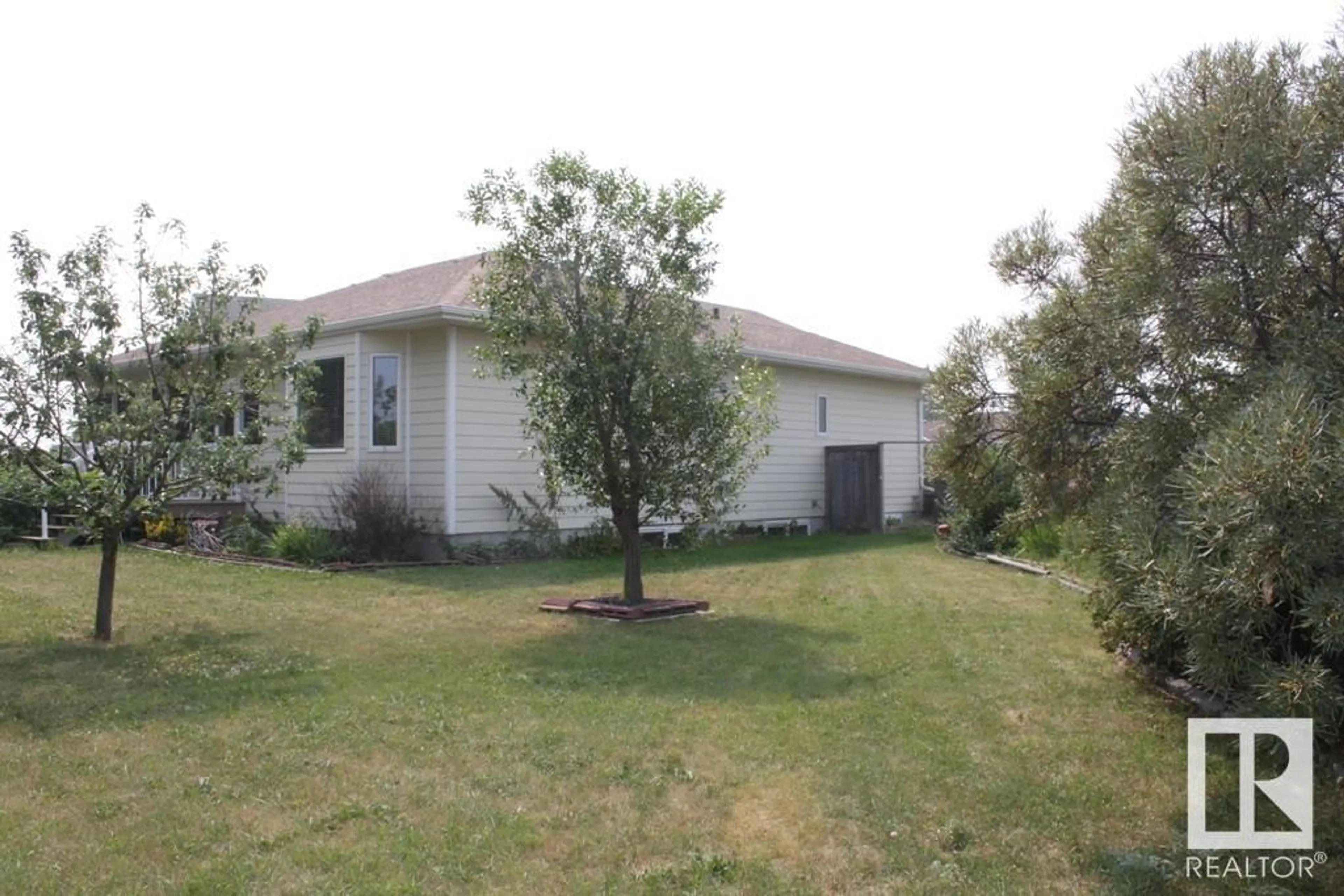 Frontside or backside of a home for 5308 53 ST, Tofield Alberta T0B4J0