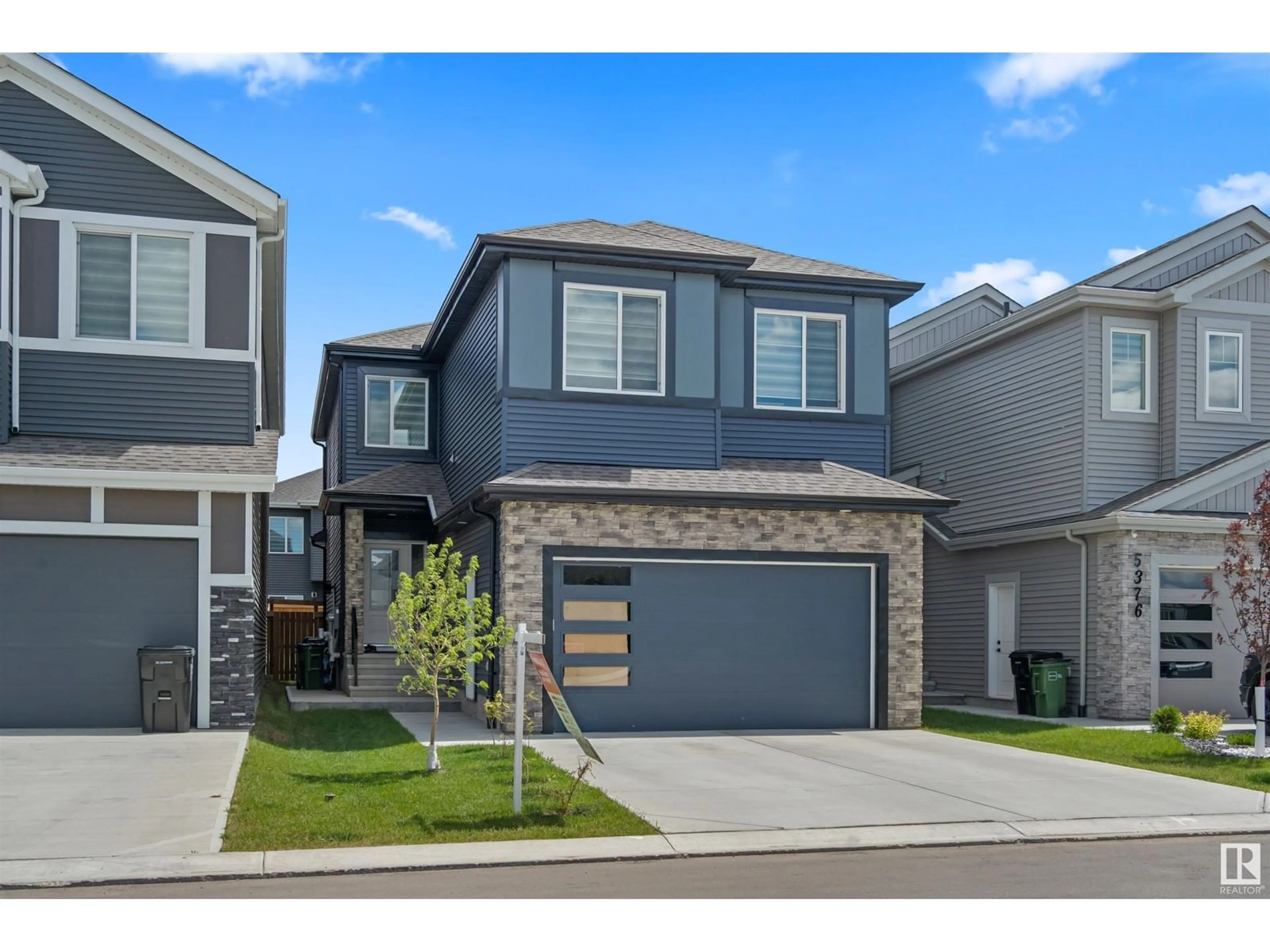 Frontside or backside of a home for 5378 Kimball PL SW, Edmonton Alberta T6W5E5