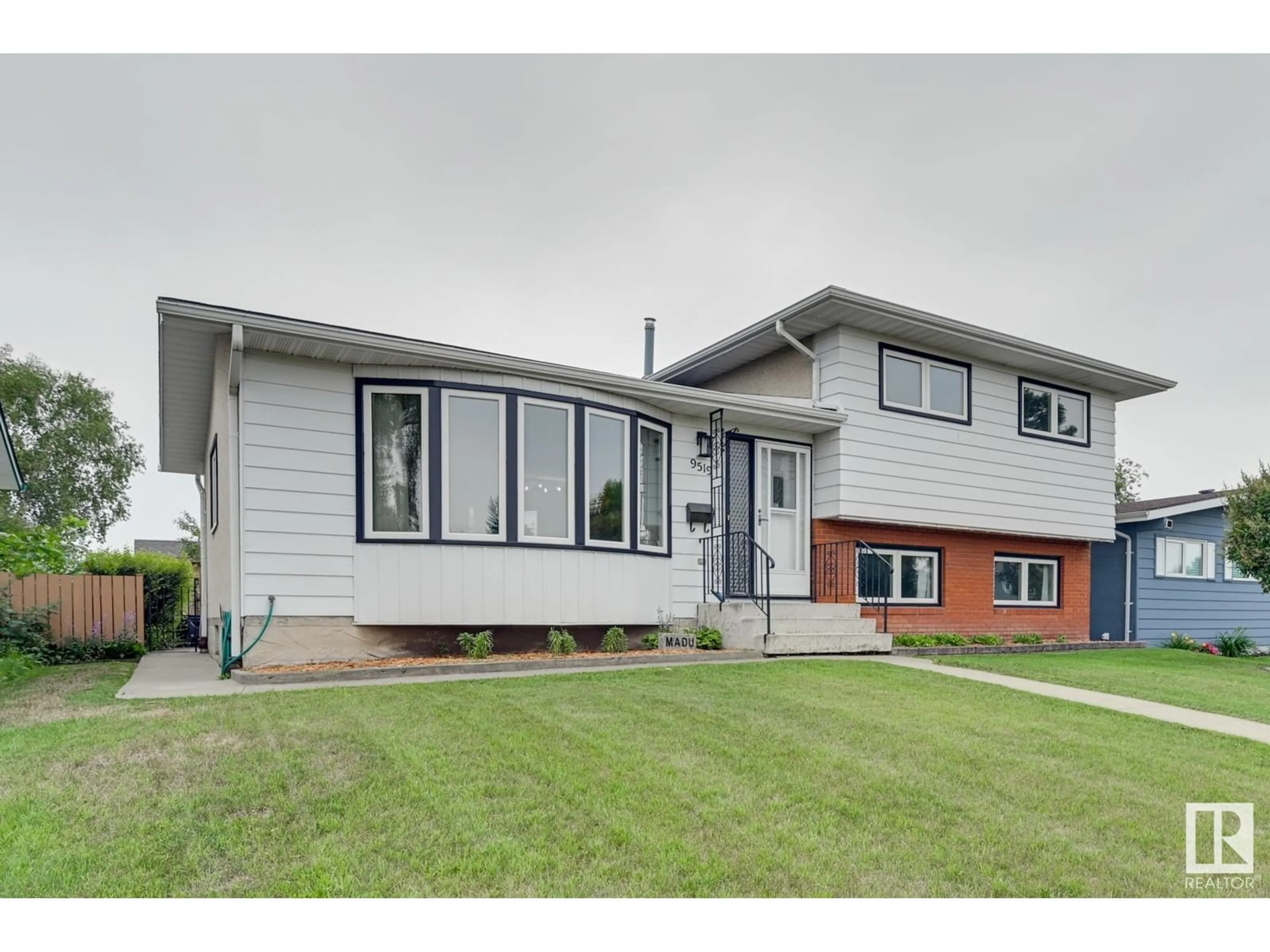 Frontside or backside of a home for 9519 147 AV NW, Edmonton Alberta T5E2K5