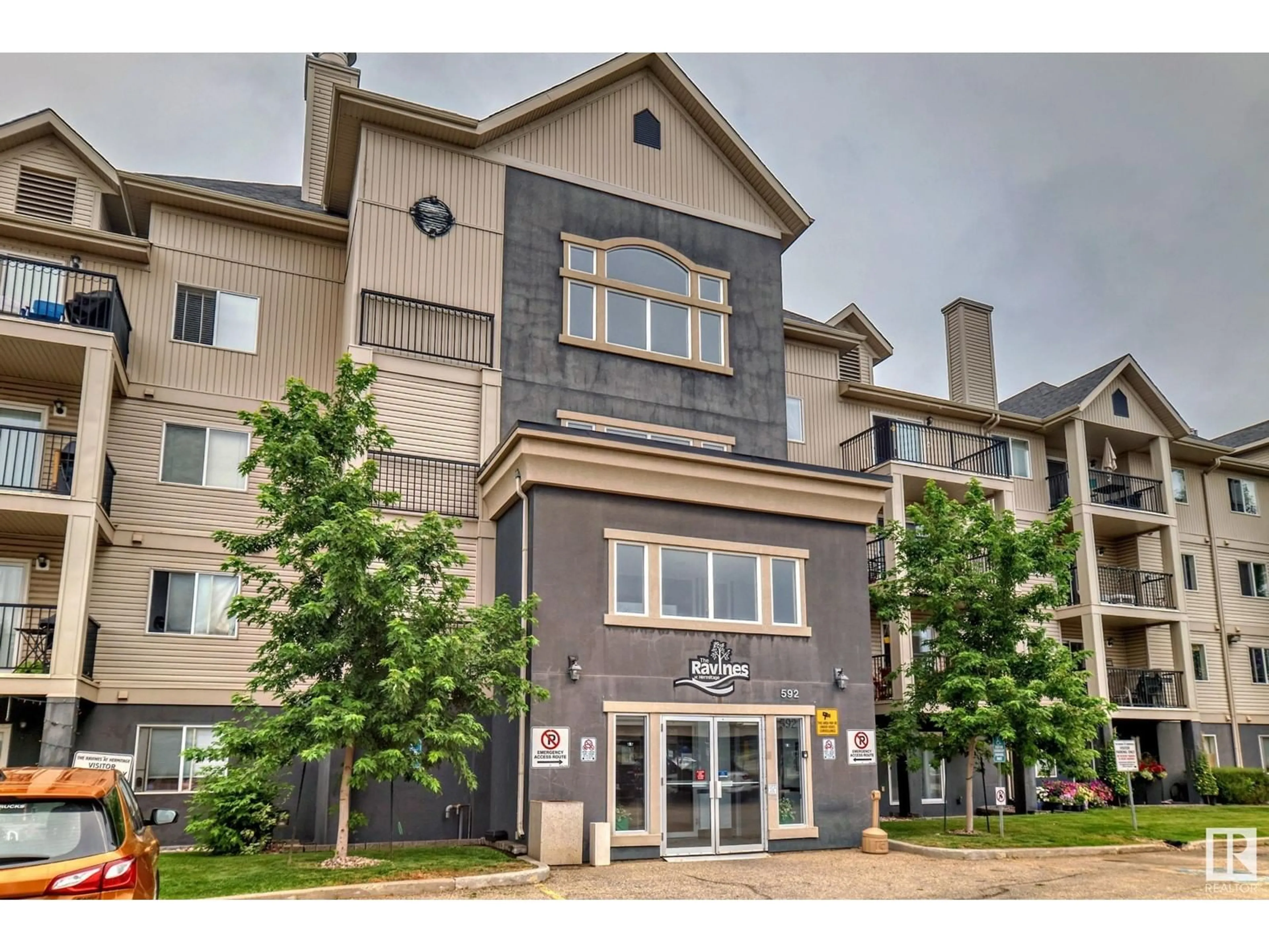 A pic from exterior of the house or condo for #406 592 HOOKE RD NW, Edmonton Alberta T5A5H2
