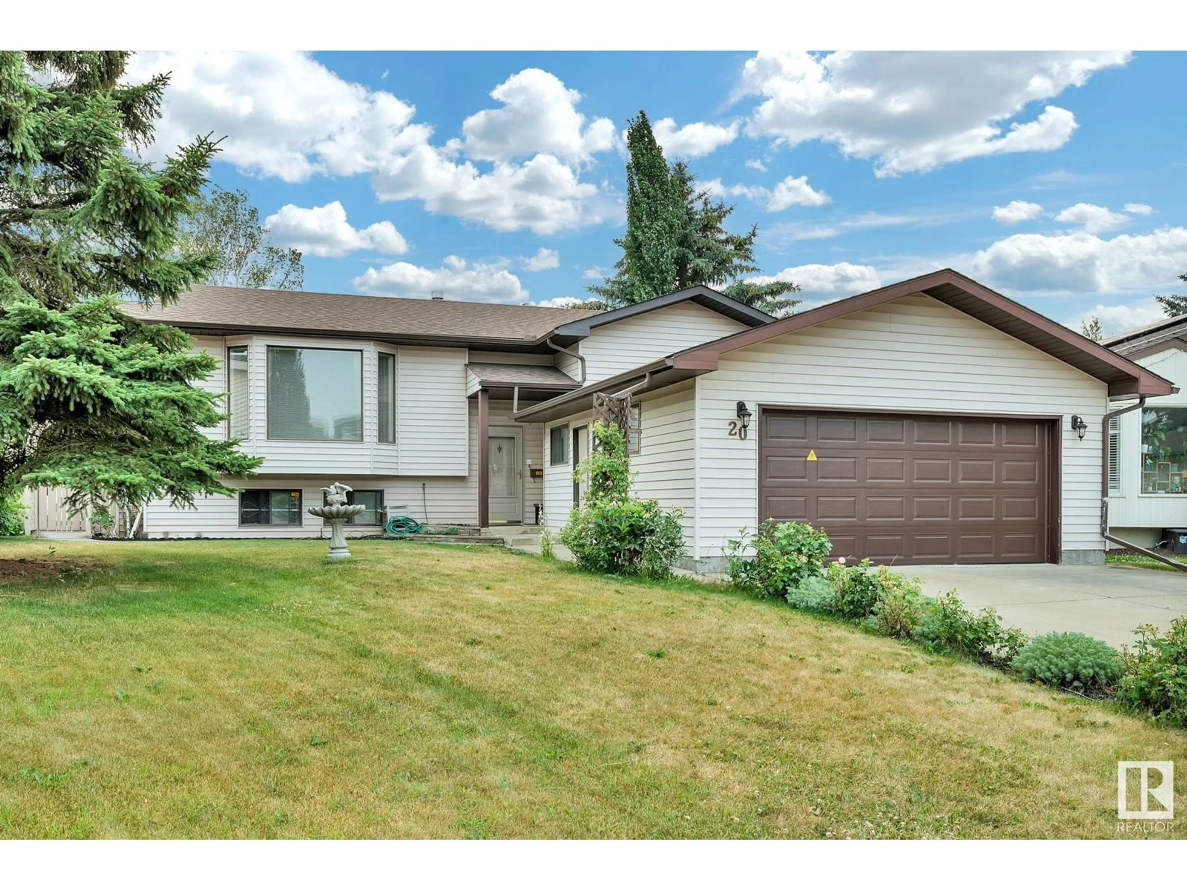 Frontside or backside of a home for 20 MCKEAN WY, Spruce Grove Alberta T7X2R7