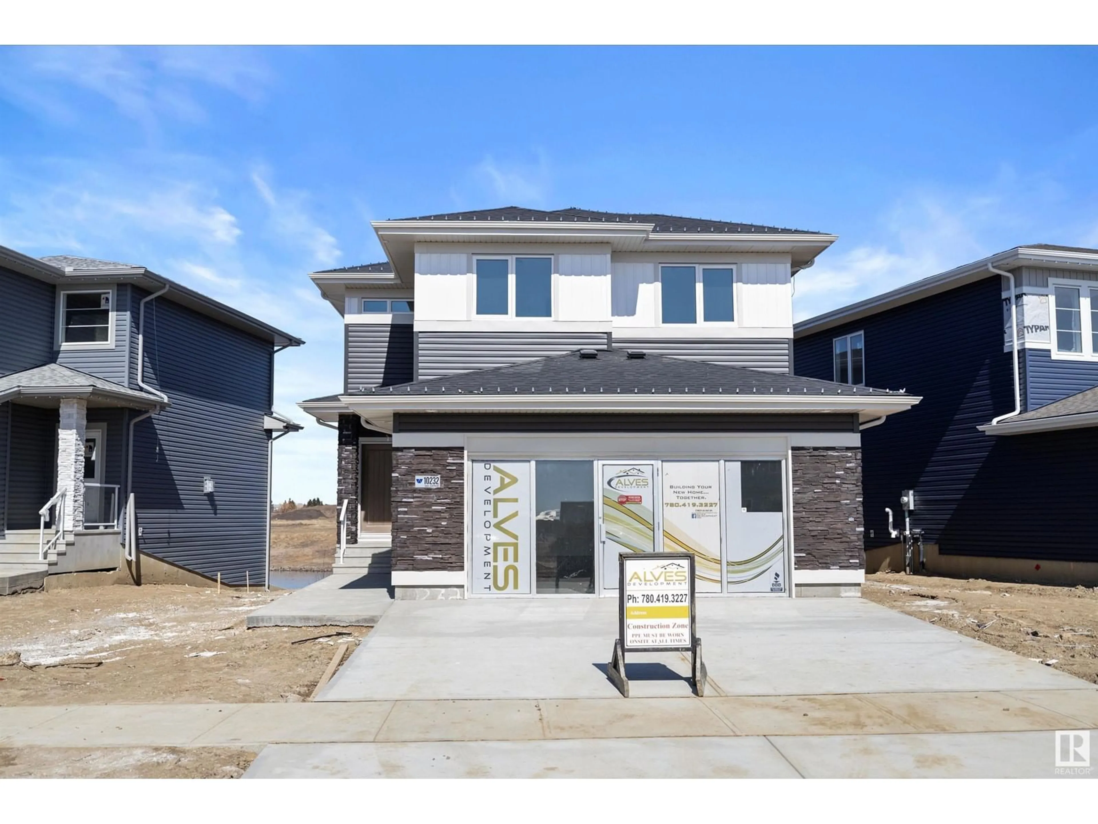 Frontside or backside of a home, the street view for 10232 92A AV, Morinville Alberta T8R1P7