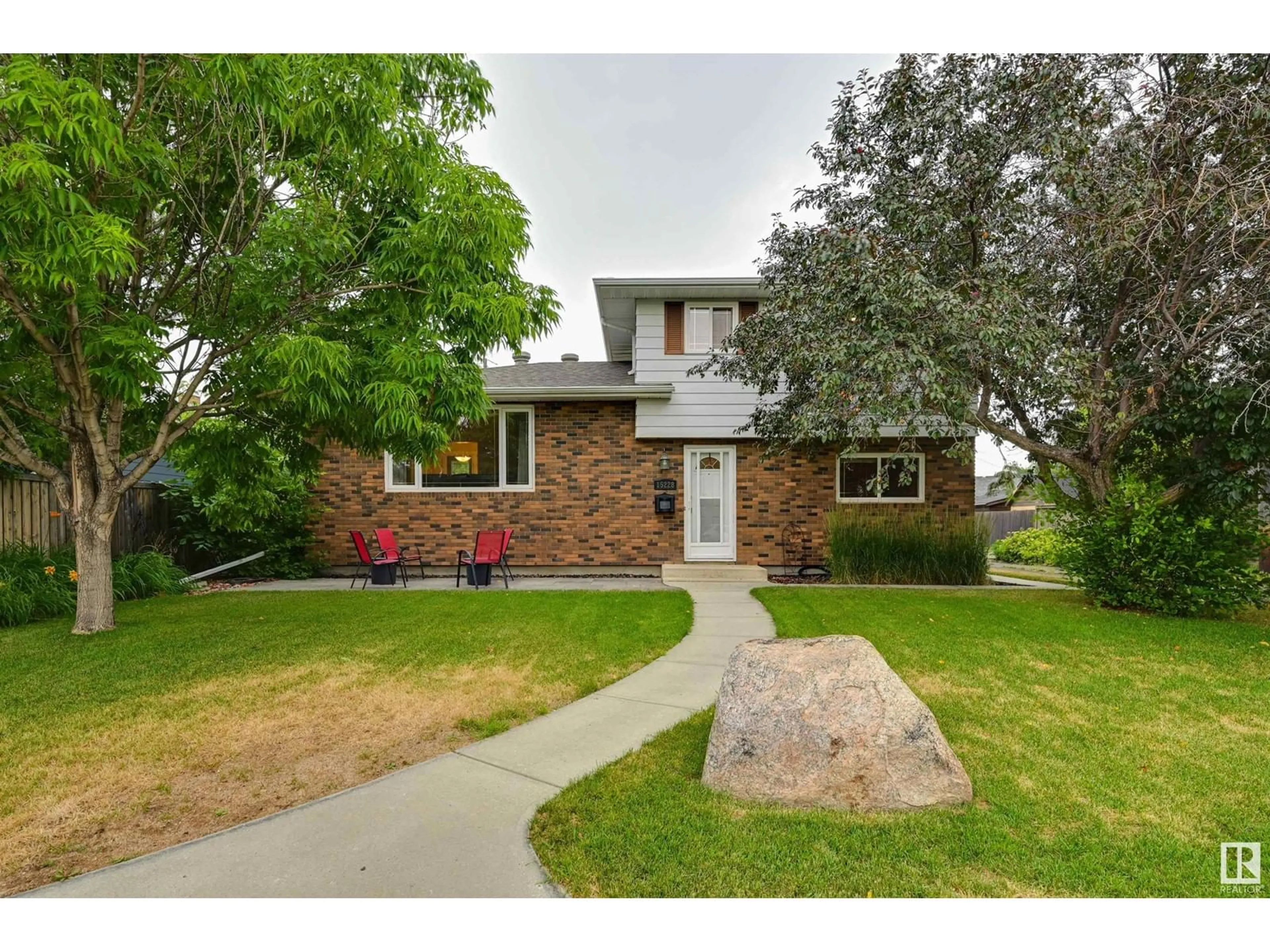 Frontside or backside of a home for 15228 79A AV NW, Edmonton Alberta T5R3H4