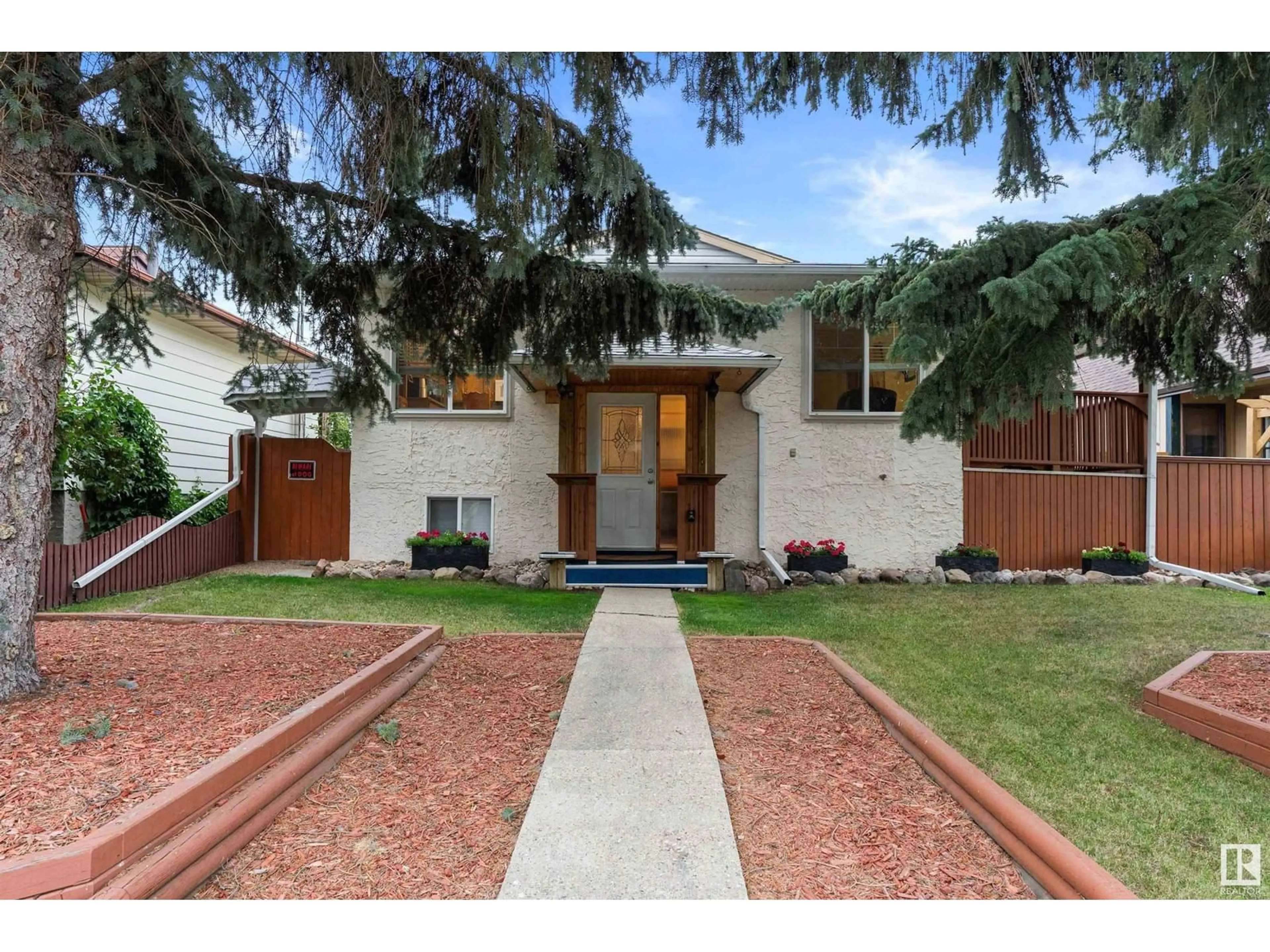 Frontside or backside of a home for 2643 89 ST NW, Edmonton Alberta T6K2Y9