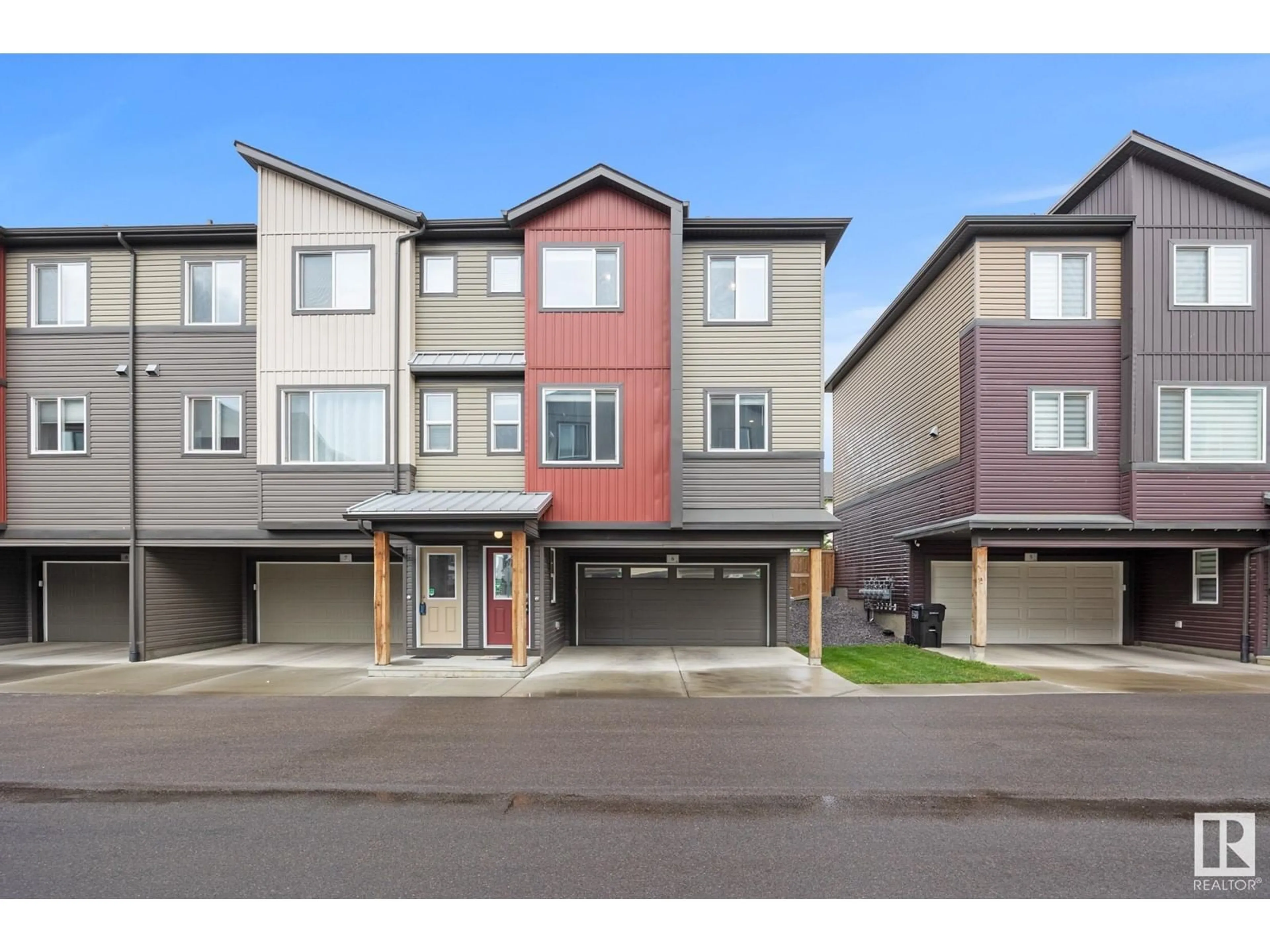 A pic from exterior of the house or condo for #6 16903 68 ST NW, Edmonton Alberta T5Z0R1