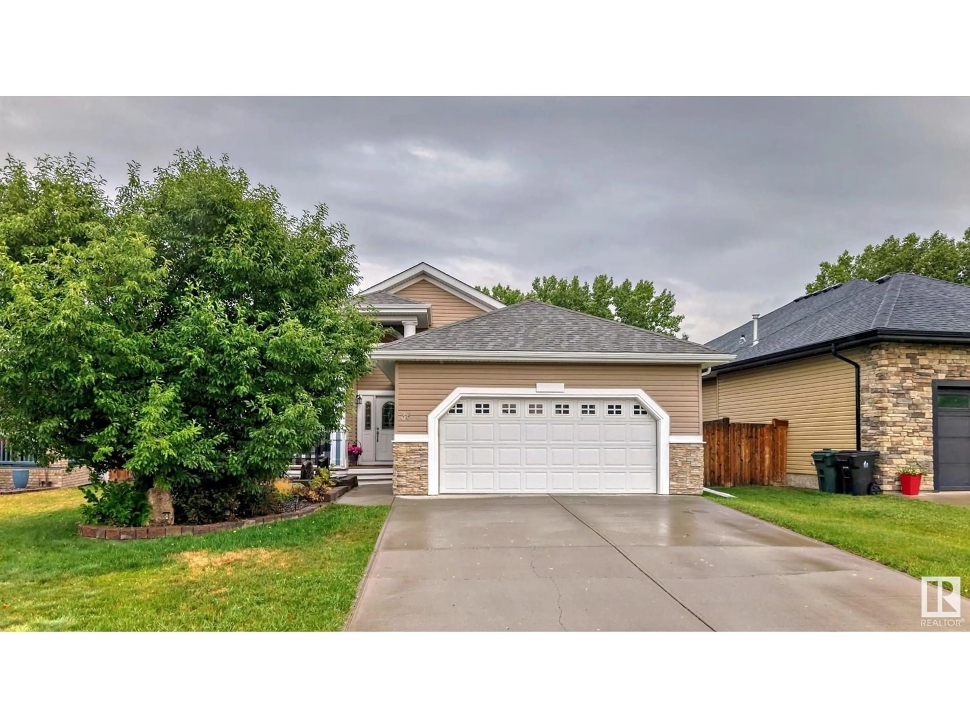 Frontside or backside of a home for 36 LINKSVIEW DR, Spruce Grove Alberta T7X4A6