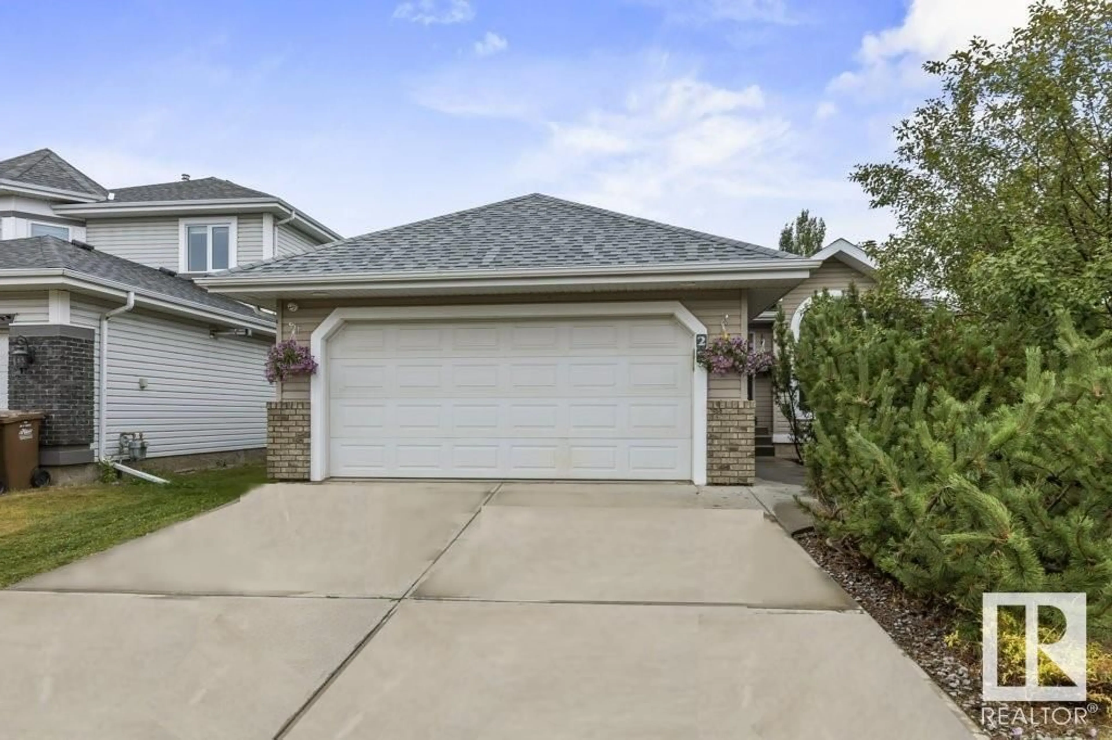 Frontside or backside of a home for 22 DUNFIELD CR, St. Albert Alberta T8N6R7