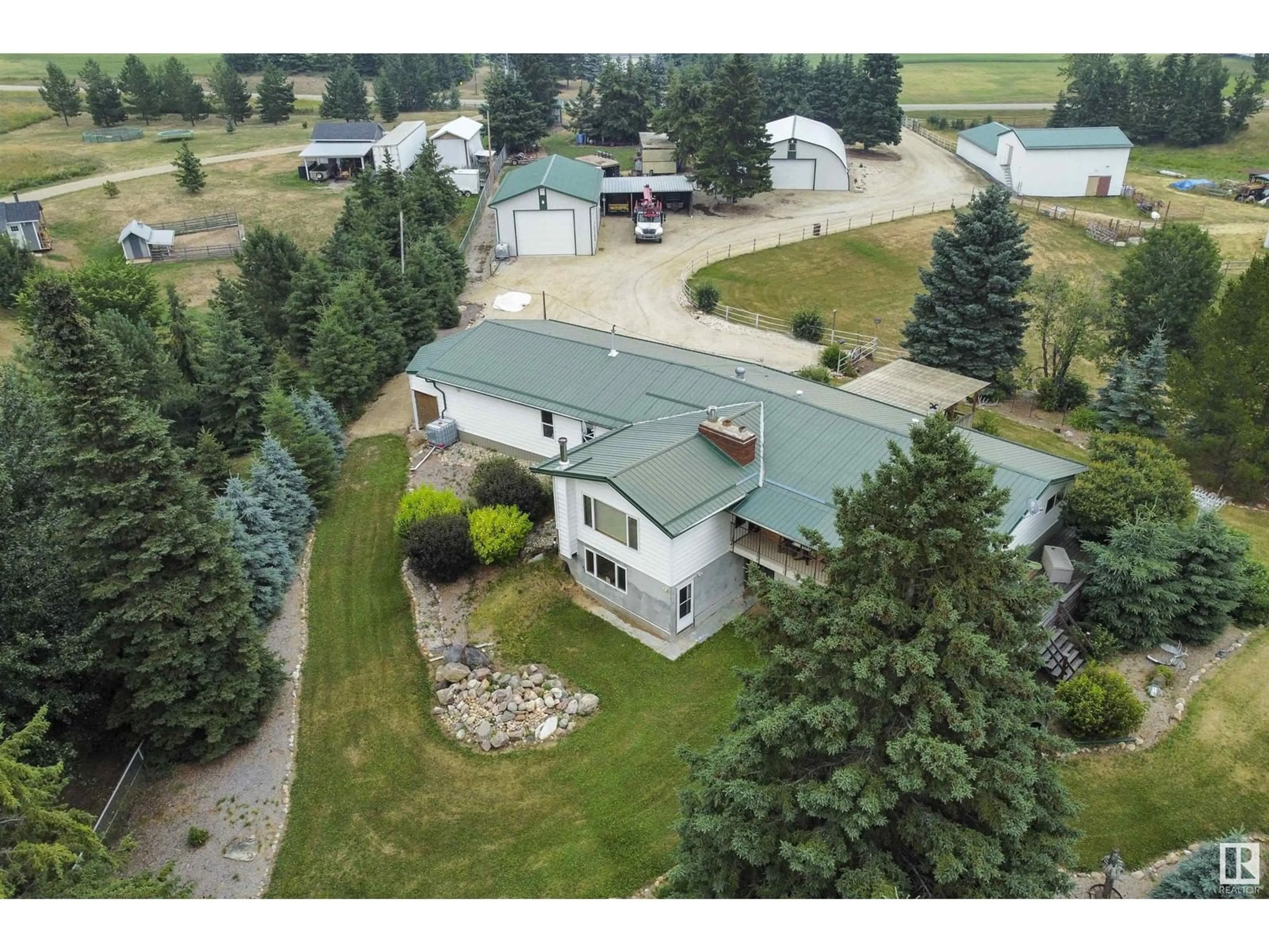 Frontside or backside of a home for 53110 RGE RD 12, Rural Parkland County Alberta T7Y2T1