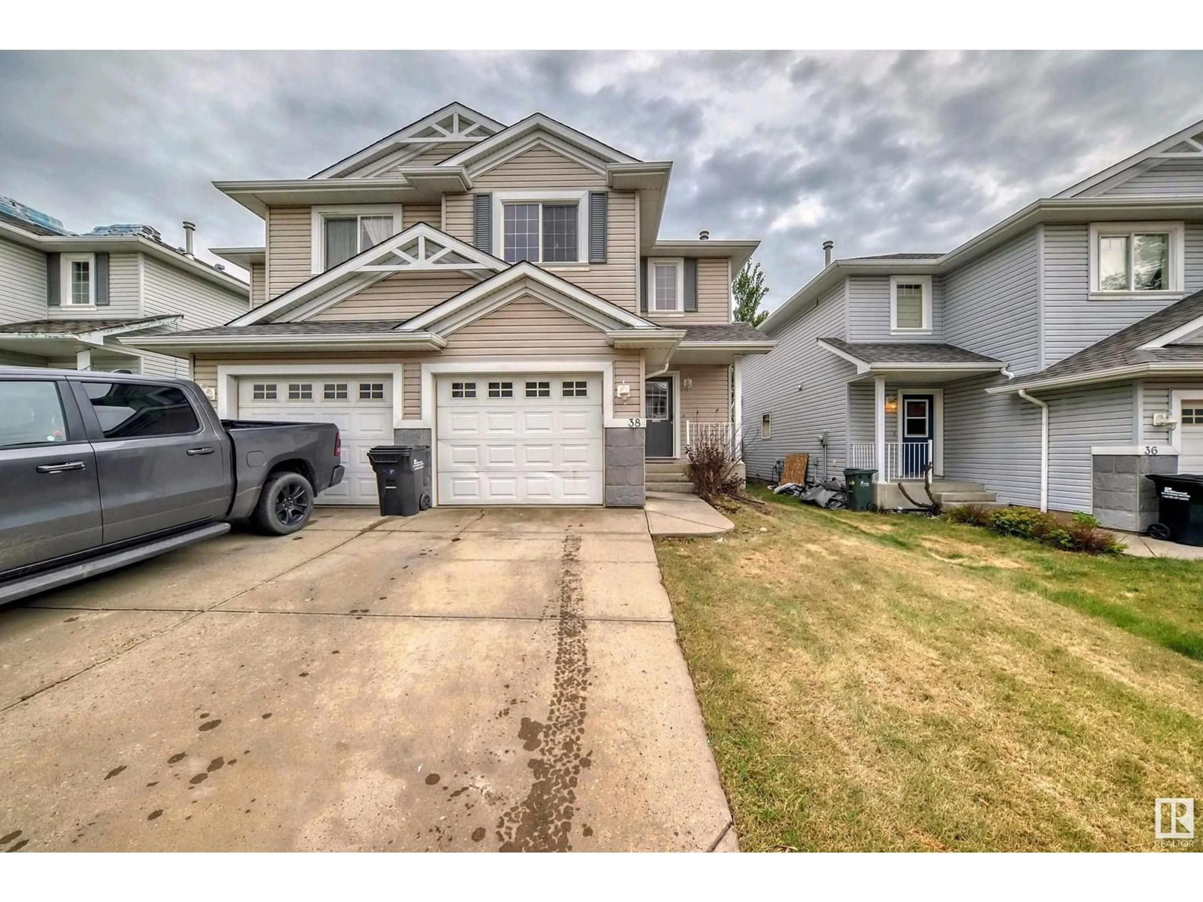 A pic from exterior of the house or condo for #38 115 CHESTERMERE DR, Sherwood Park Alberta T8H2W4