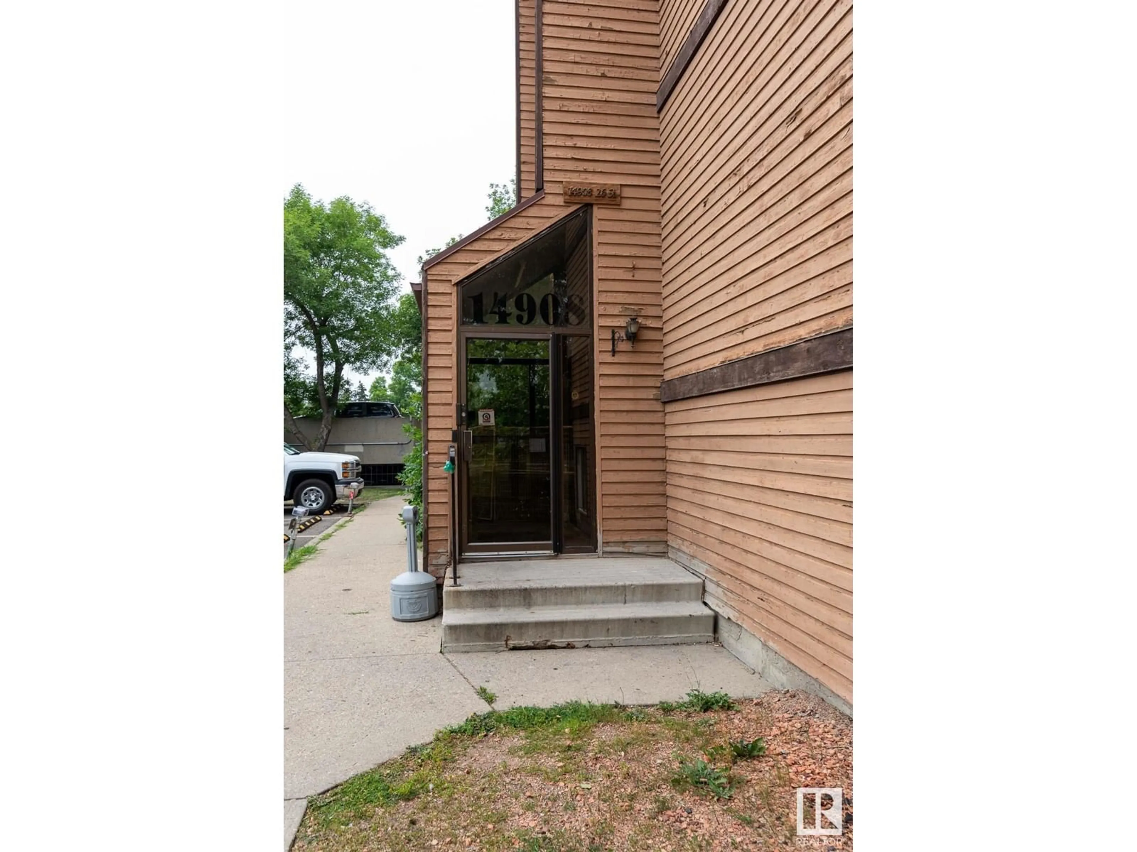 A pic from exterior of the house or condo for #303 14908 26 ST NW, Edmonton Alberta T5Y2G4