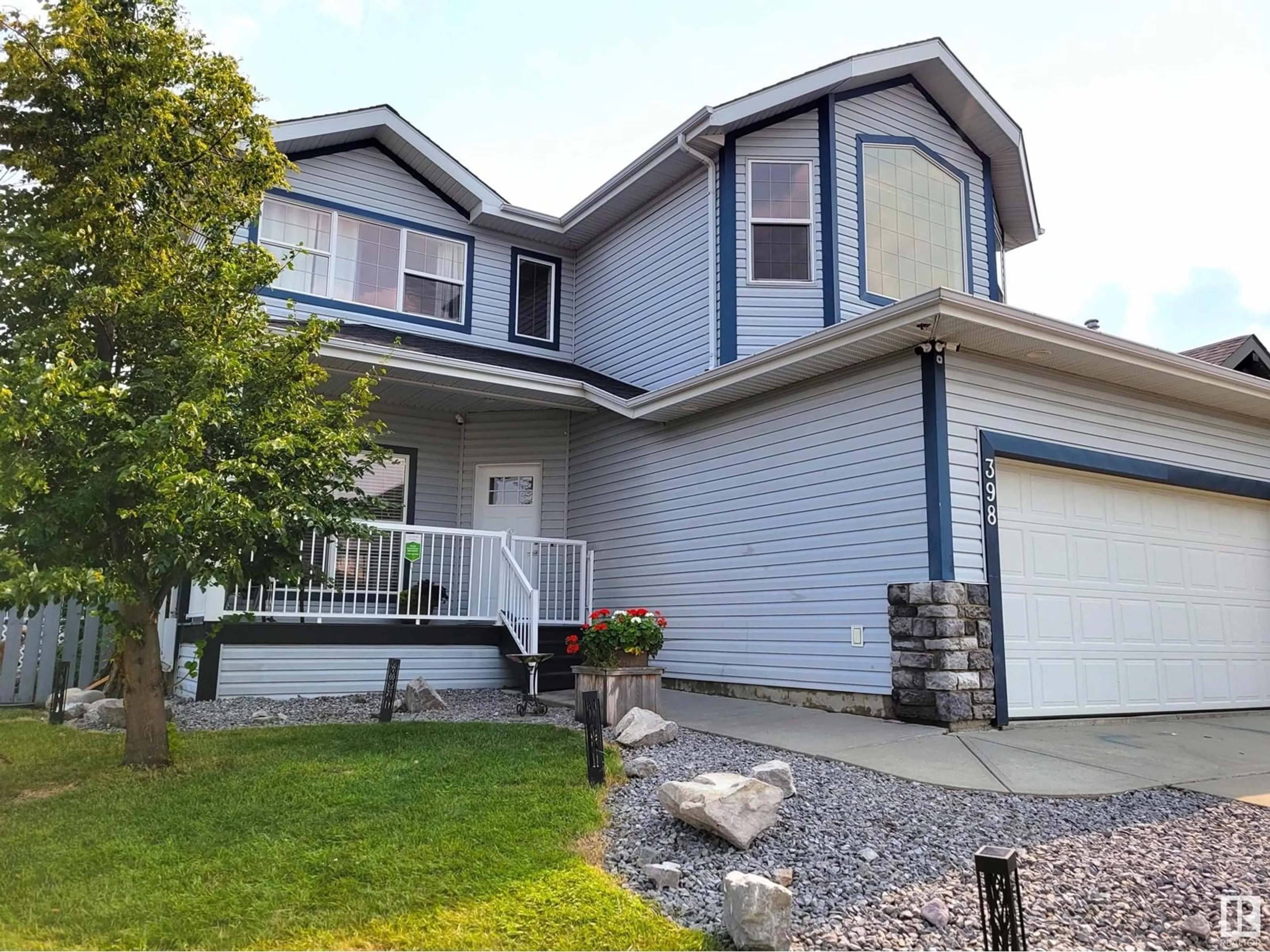 Frontside or backside of a home for 398 CALDERON CR NW, Edmonton Alberta T6V1R1