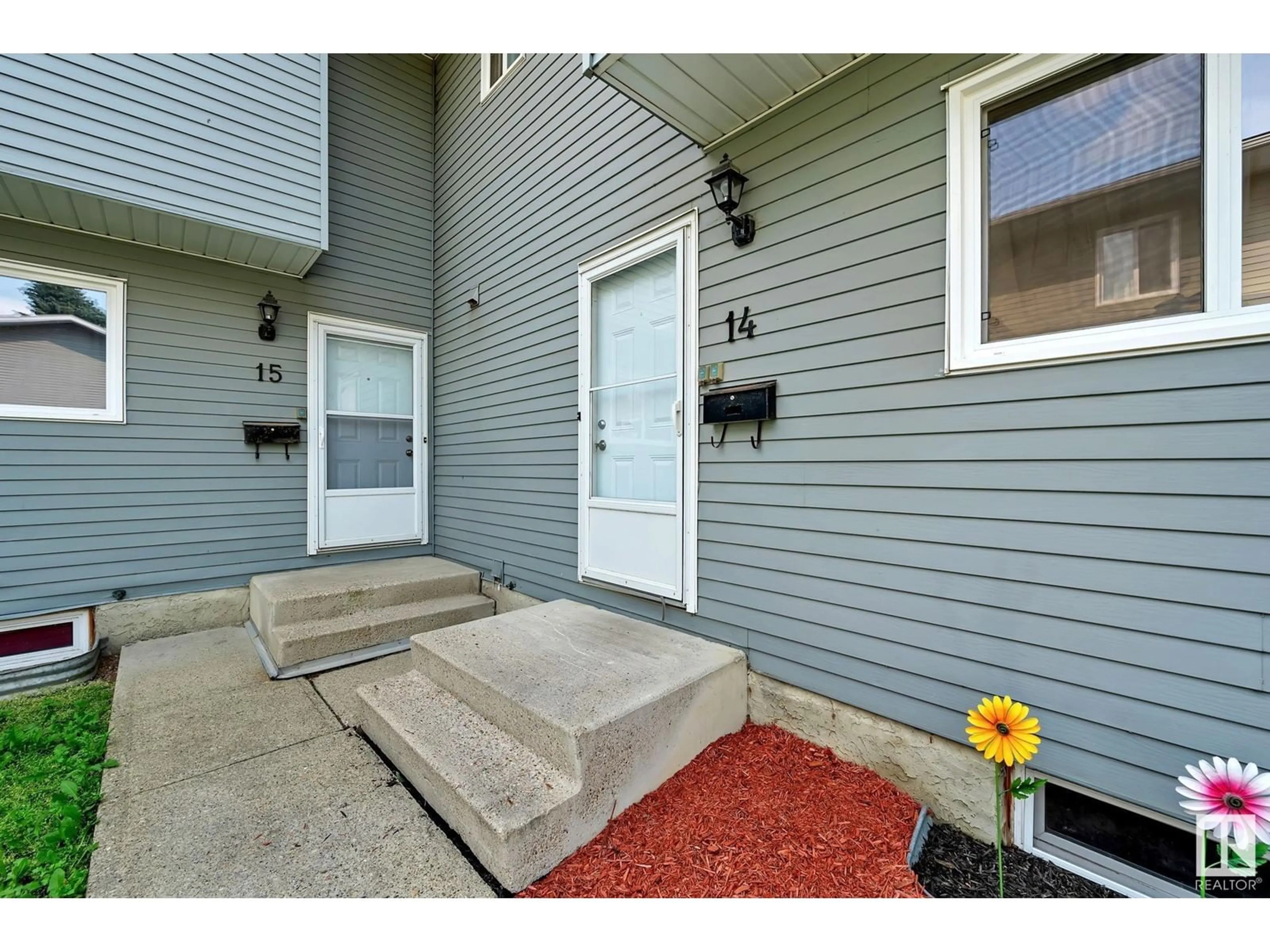 A pic from exterior of the house or condo for #14 1415 62 ST NW, Edmonton Alberta T6L4K1