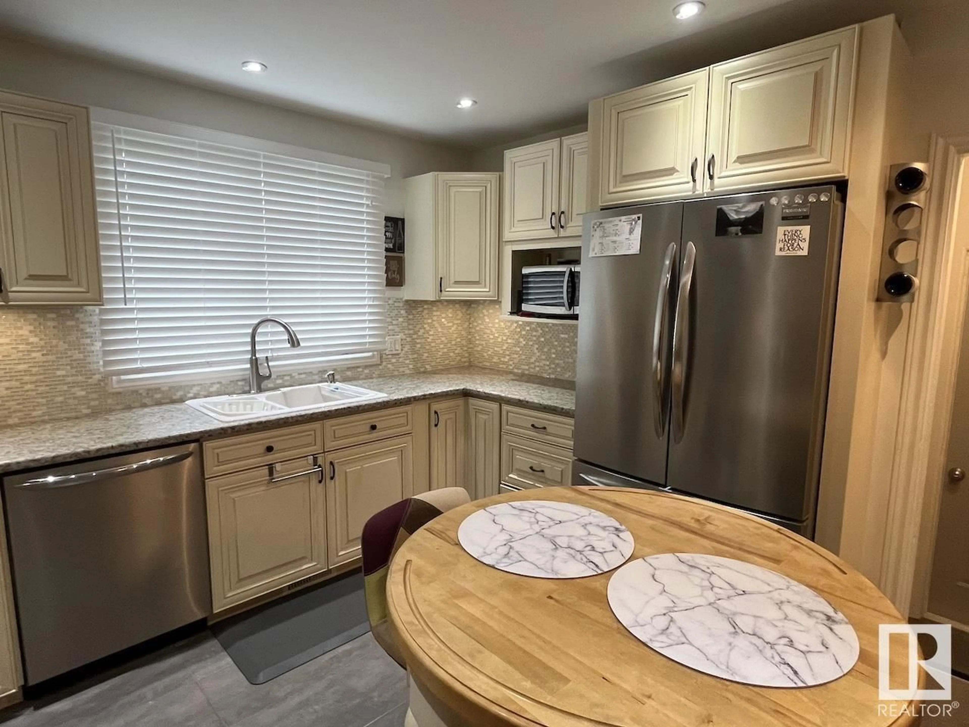 Standard kitchen for 12739 116 ST NW, Edmonton Alberta T5E5H1