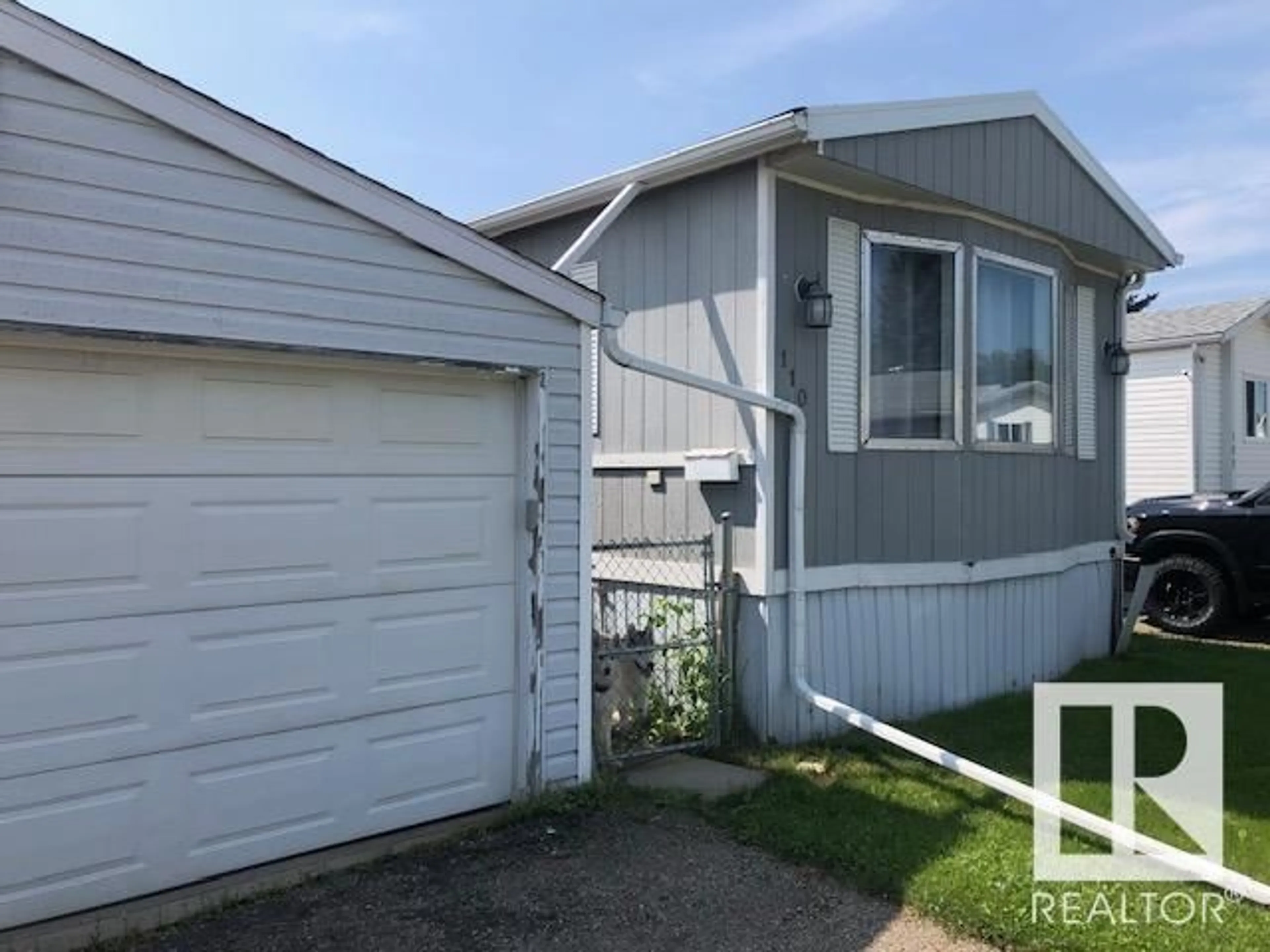 Frontside or backside of a home for 110 Evergreen PA NW, Edmonton Alberta T5Y4M2