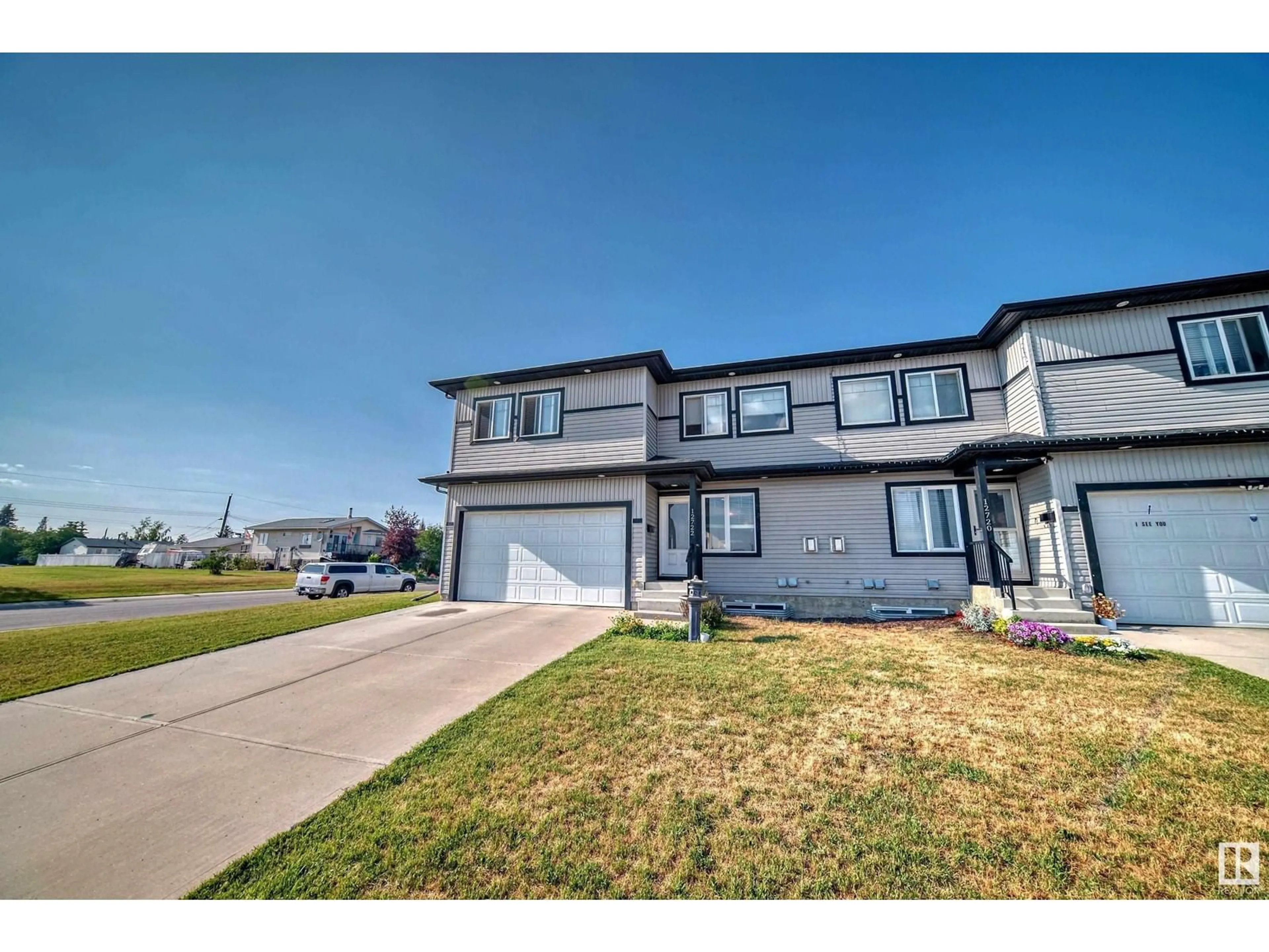 A pic from exterior of the house or condo for 12722 127 AV NW NW, Edmonton Alberta T5L1E2