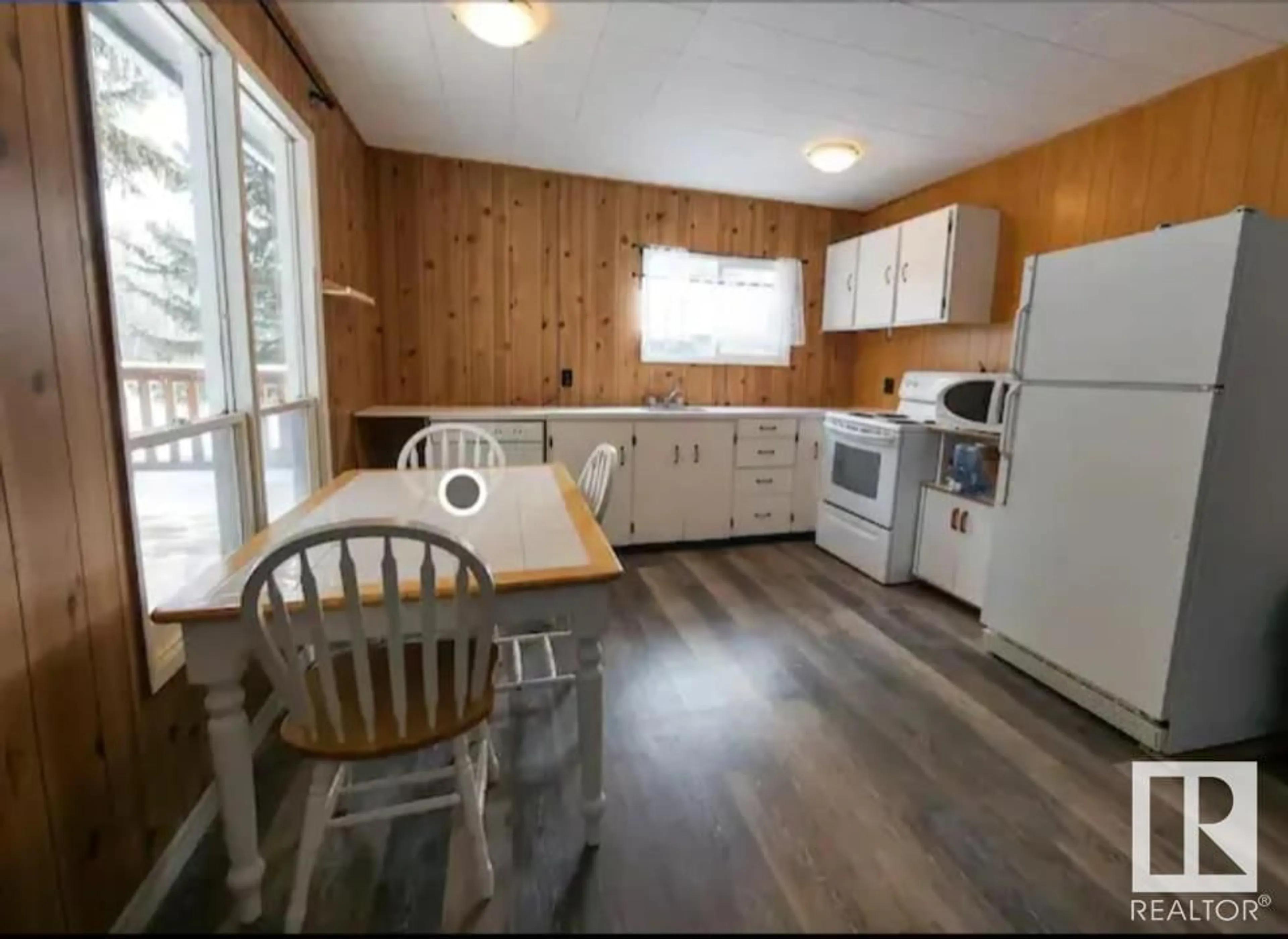 Standard kitchen for 803 Marine DR, Rural Wetaskiwin County Alberta T0C2V0