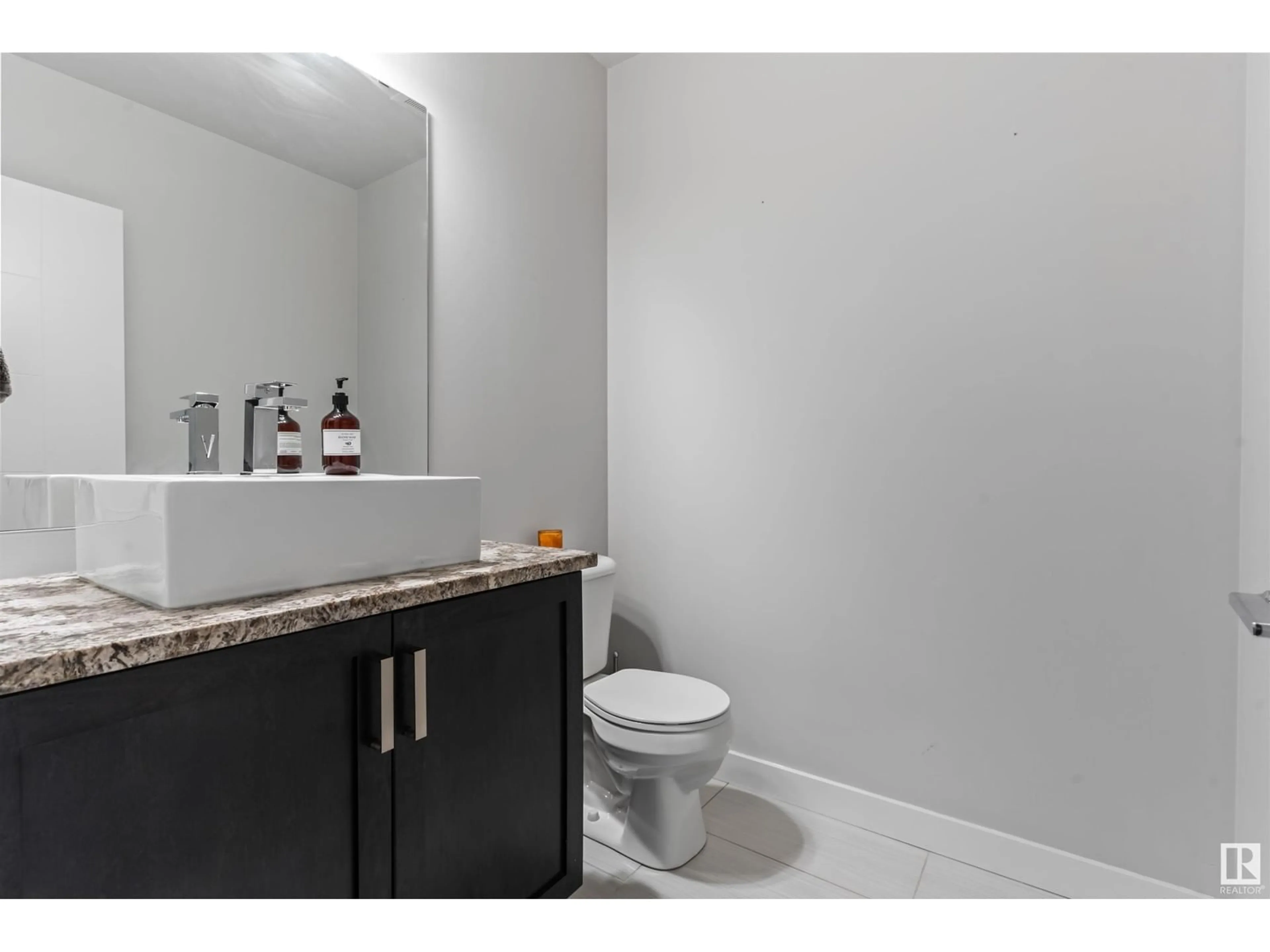 Standard bathroom for #1107 10238 103 ST NW, Edmonton Alberta T5J0G6