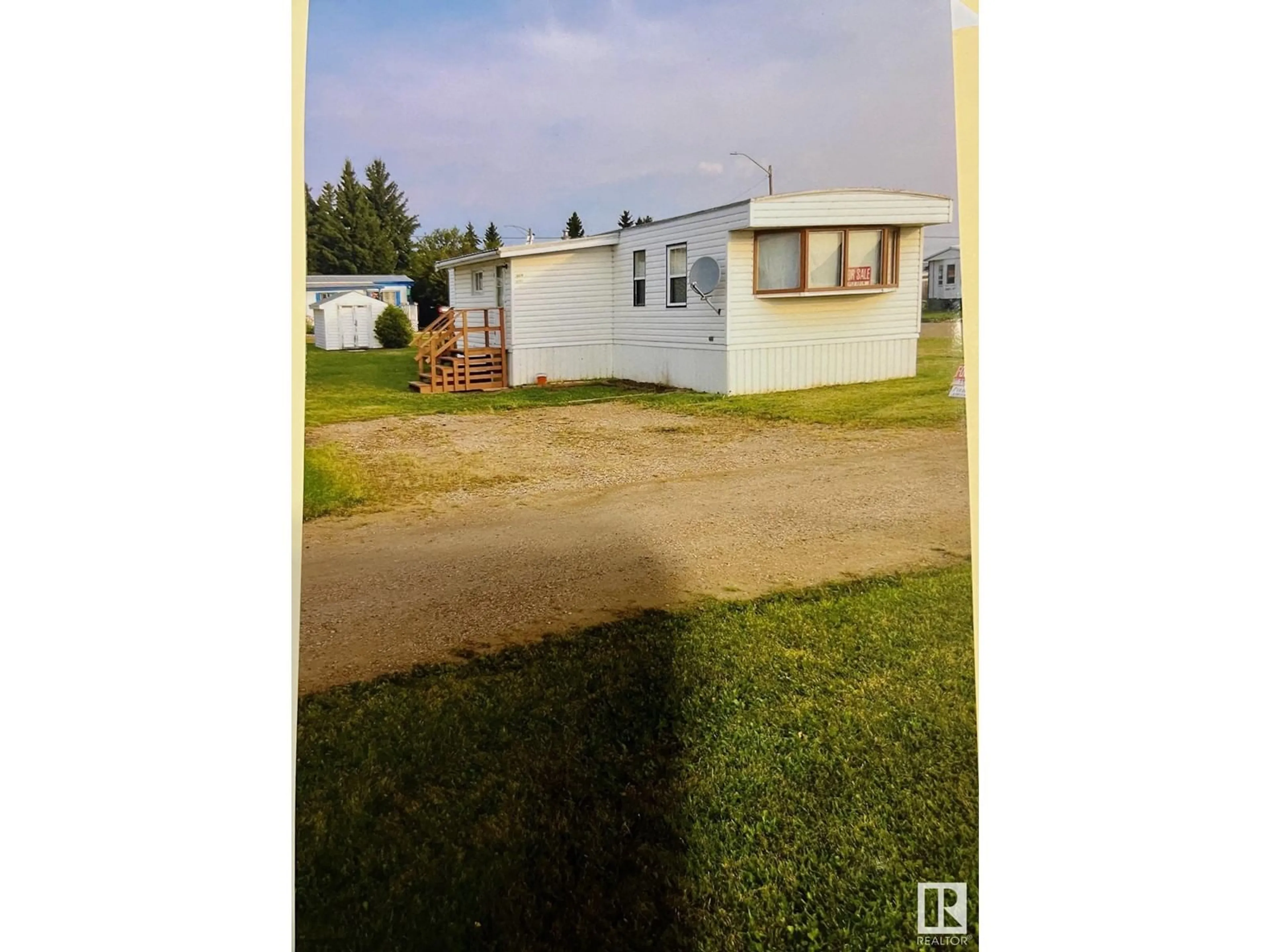 Frontside or backside of a home for 5828 50 street, Viking Alberta T0B4N0