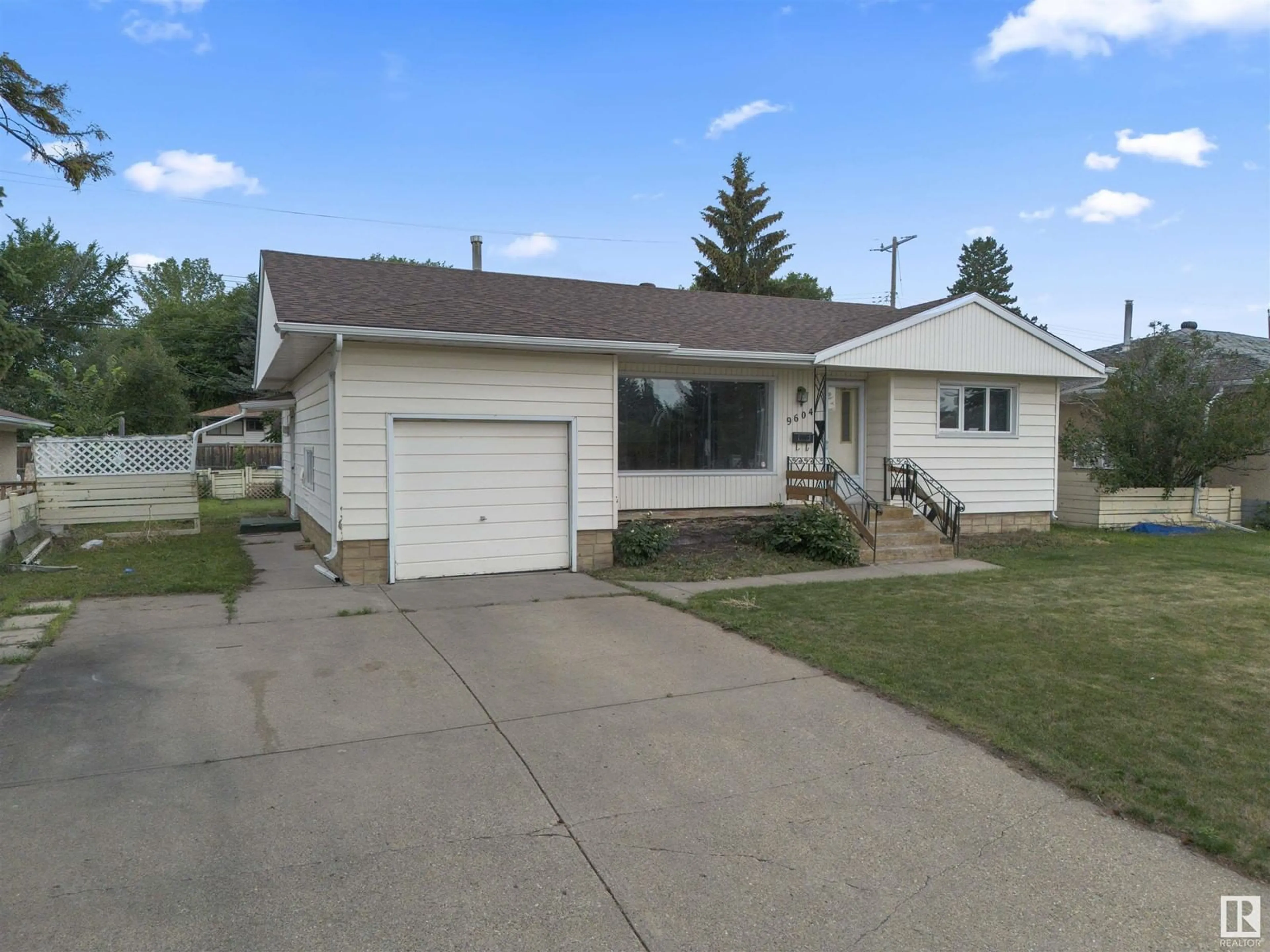 Frontside or backside of a home for 9604 75 ST NW, Edmonton Alberta T6C2H9