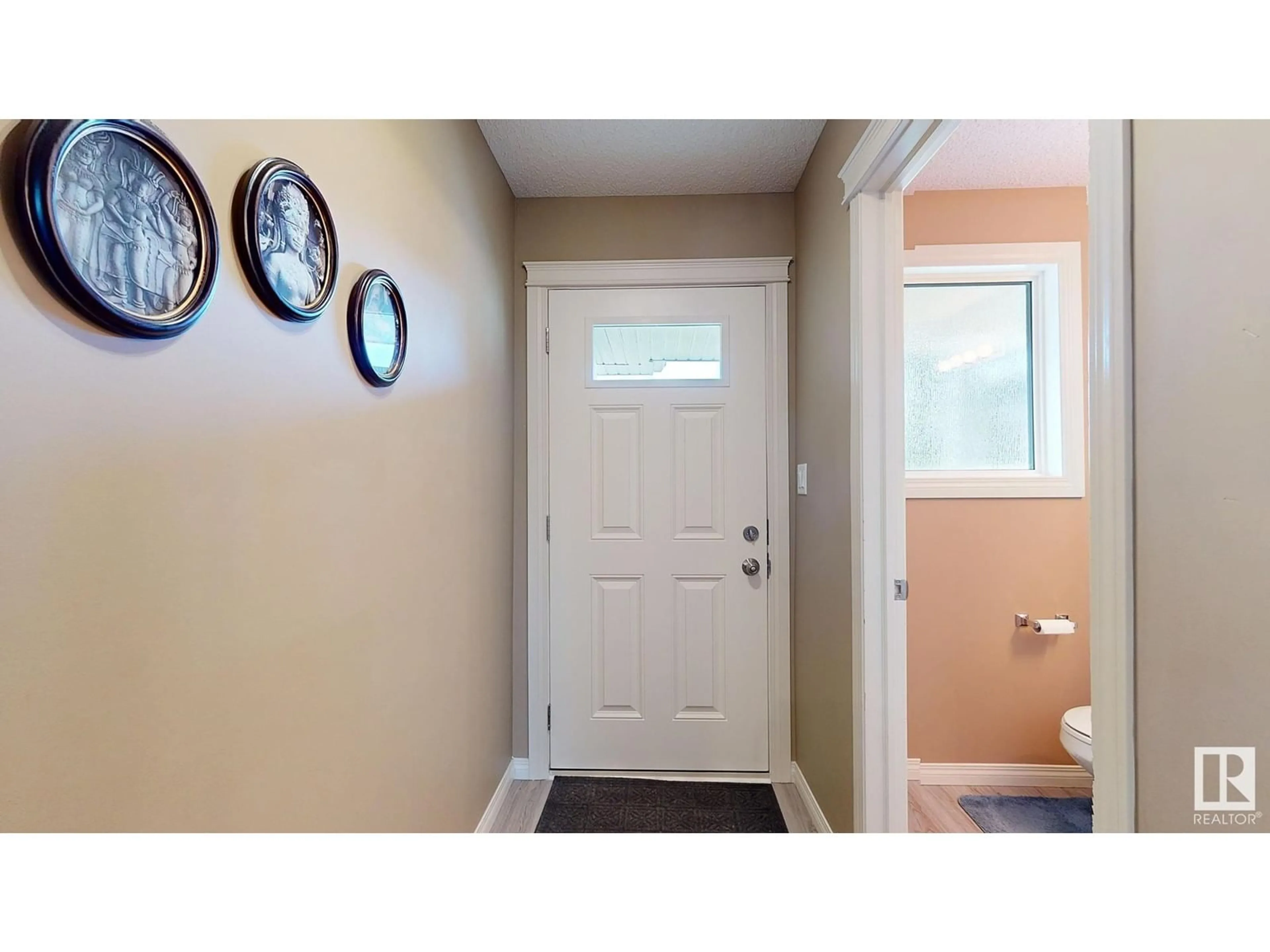 Indoor entryway for 52 HARTWICK LD, Spruce Grove Alberta T7X0A5