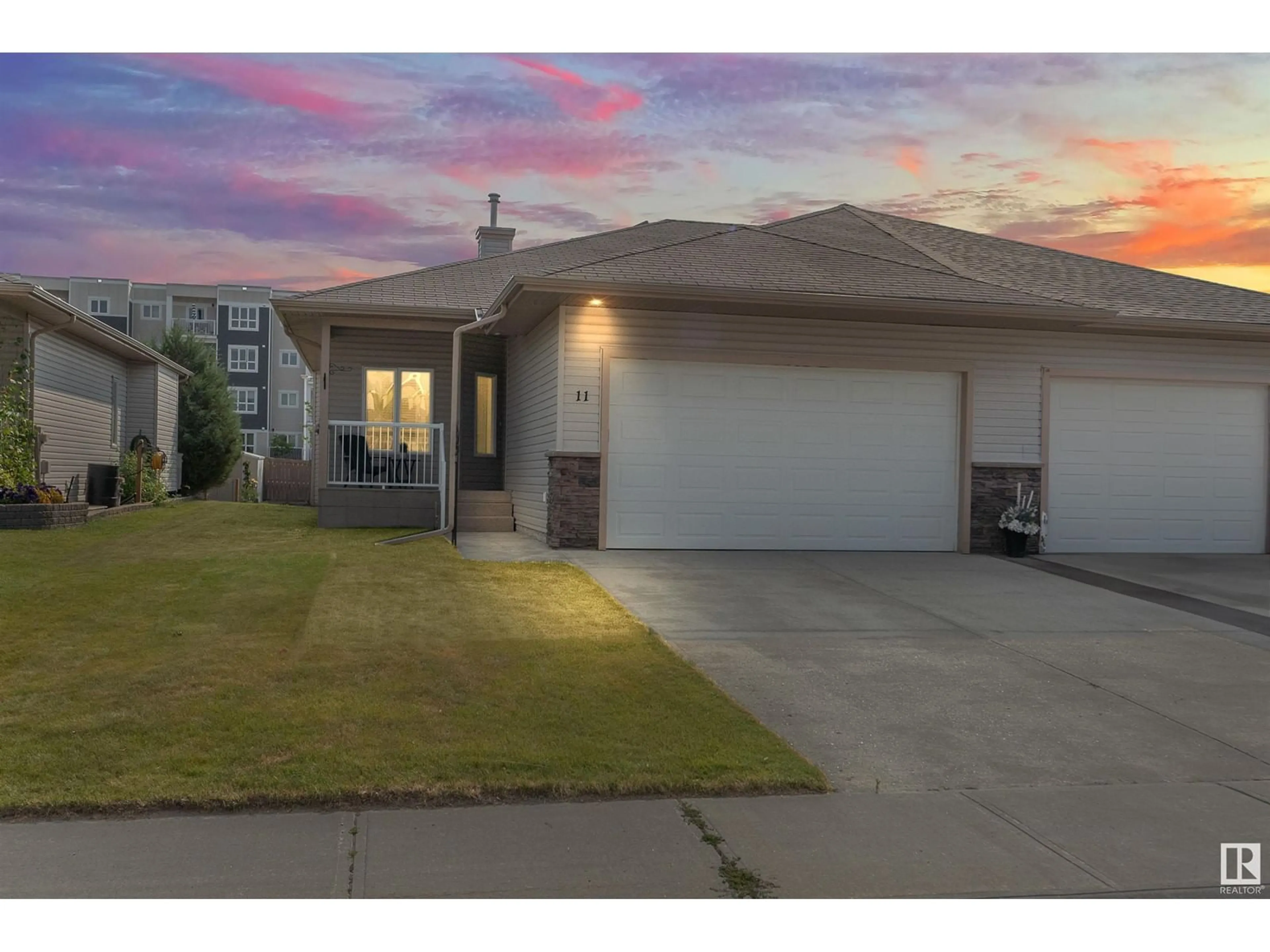 Frontside or backside of a home for 11 FOLKSTONE PL, Stony Plain Alberta T7Z2Z9