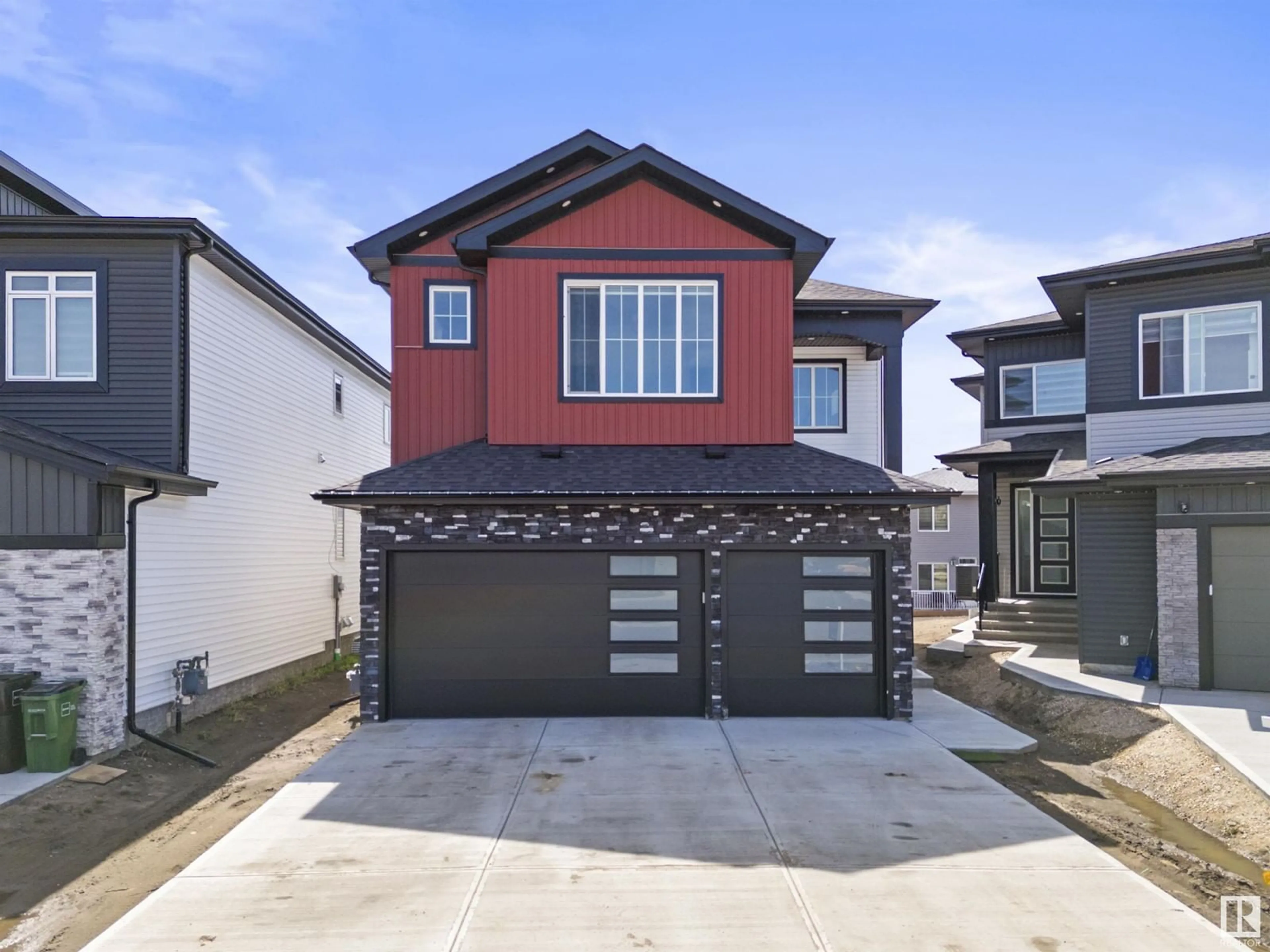 Frontside or backside of a home for 1031 151 AV NW, Edmonton Alberta T5Y4C8