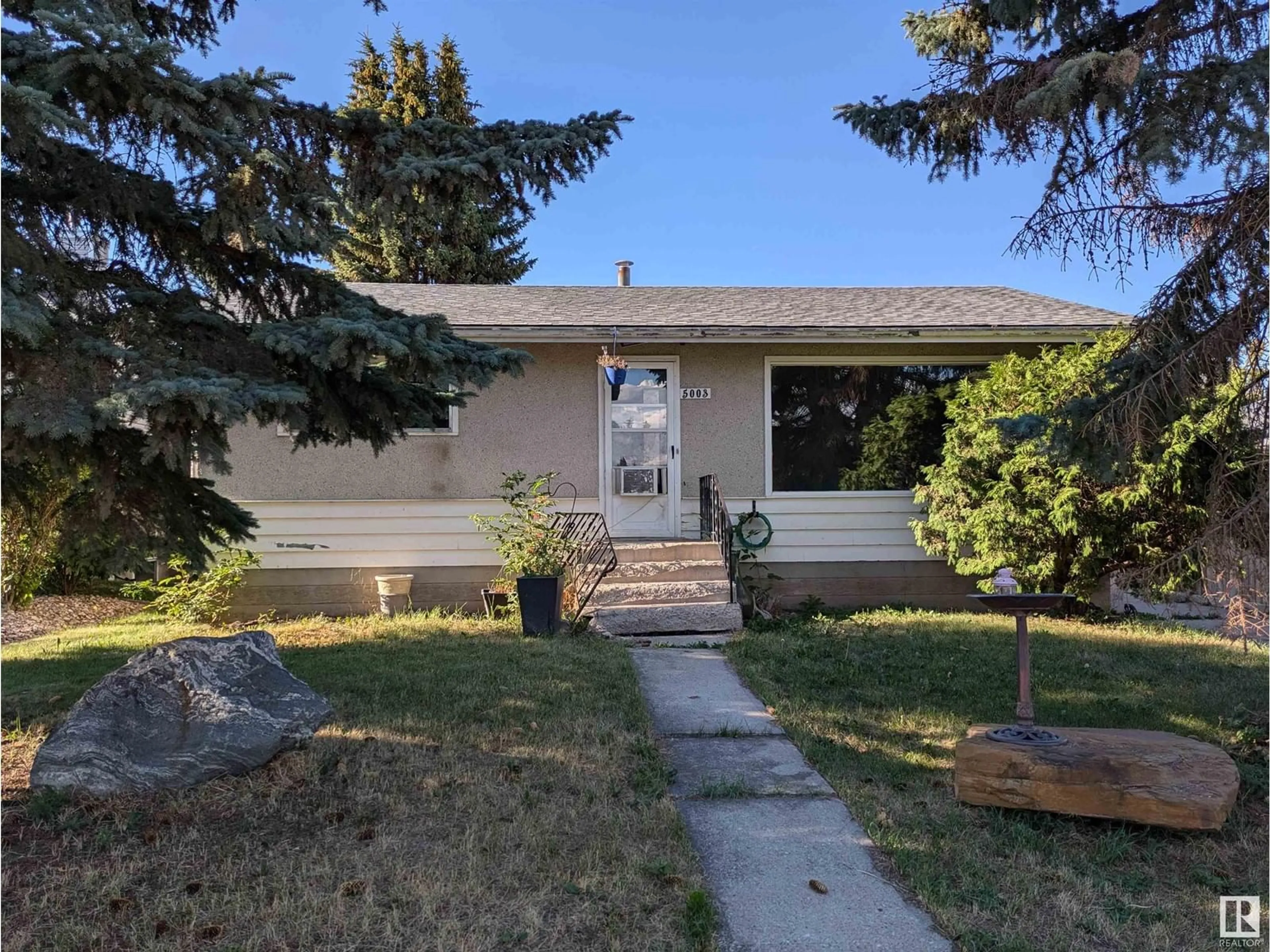 Frontside or backside of a home for 5003 54 AV, Stony Plain Alberta T7Z2Z5