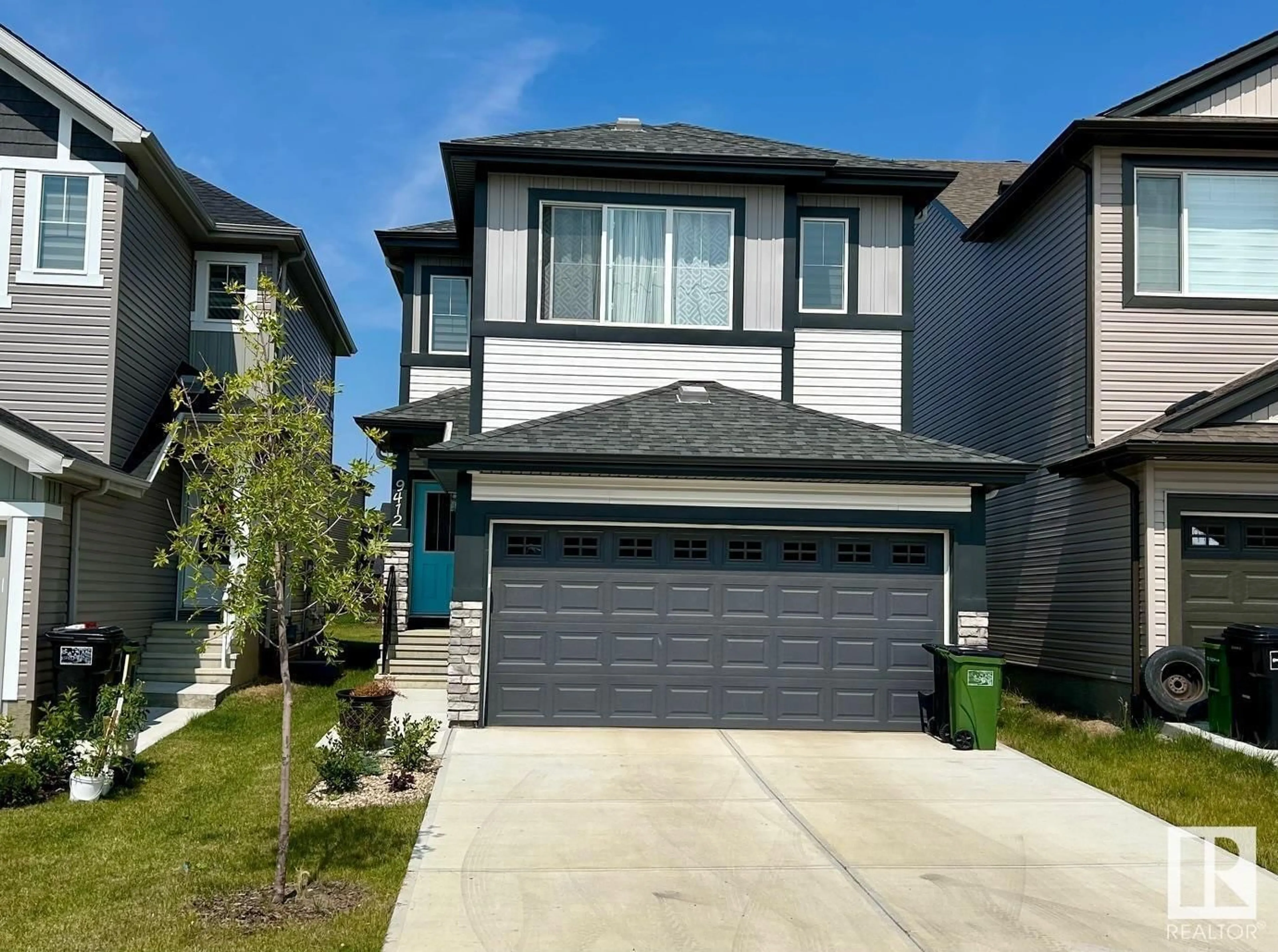 Frontside or backside of a home, the street view for 9412 Colak LN SW SW, Edmonton Alberta T6W5B6