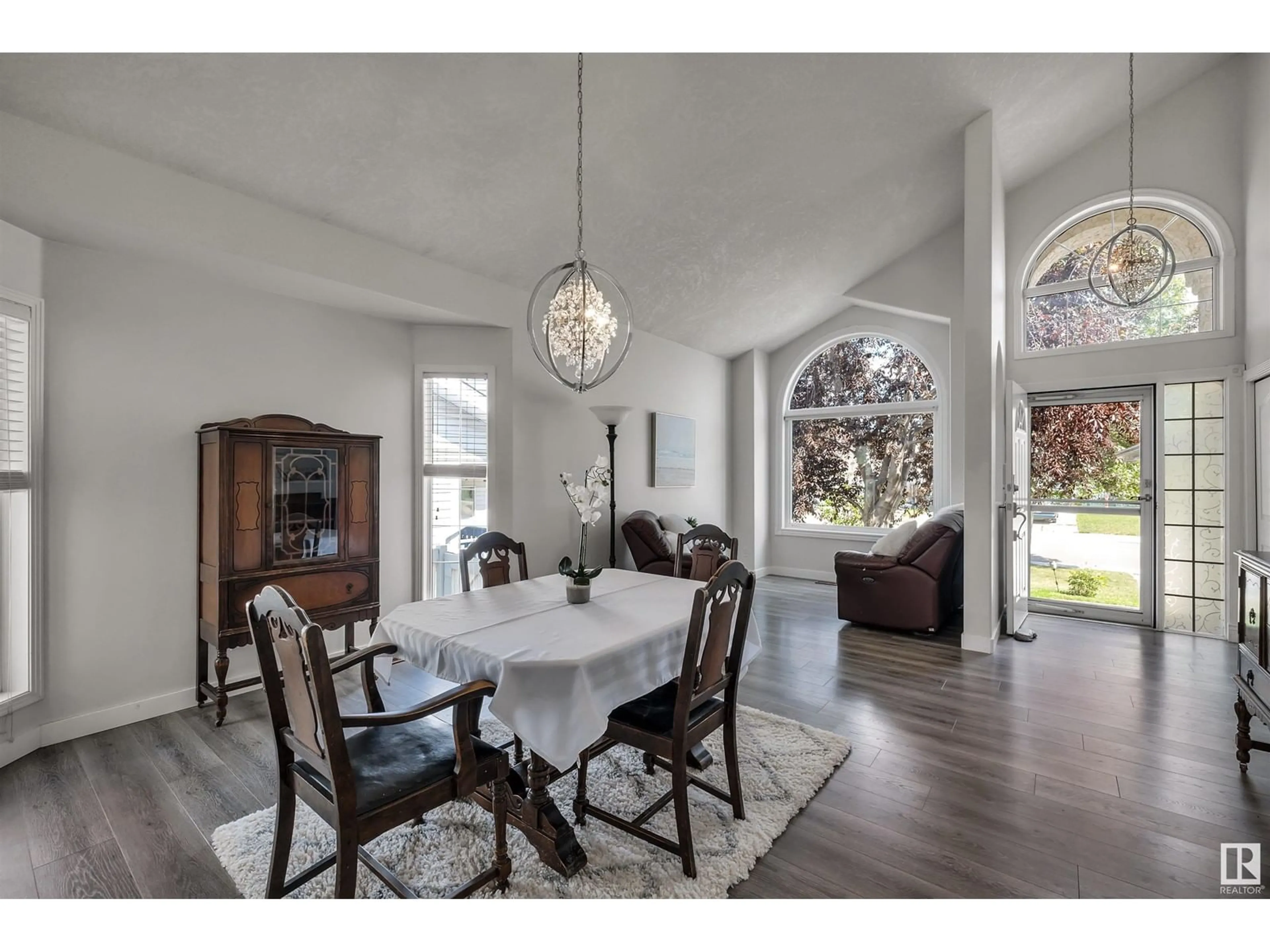 Dining room for 359 LILAC LN, Sherwood Park Alberta T8H1W3