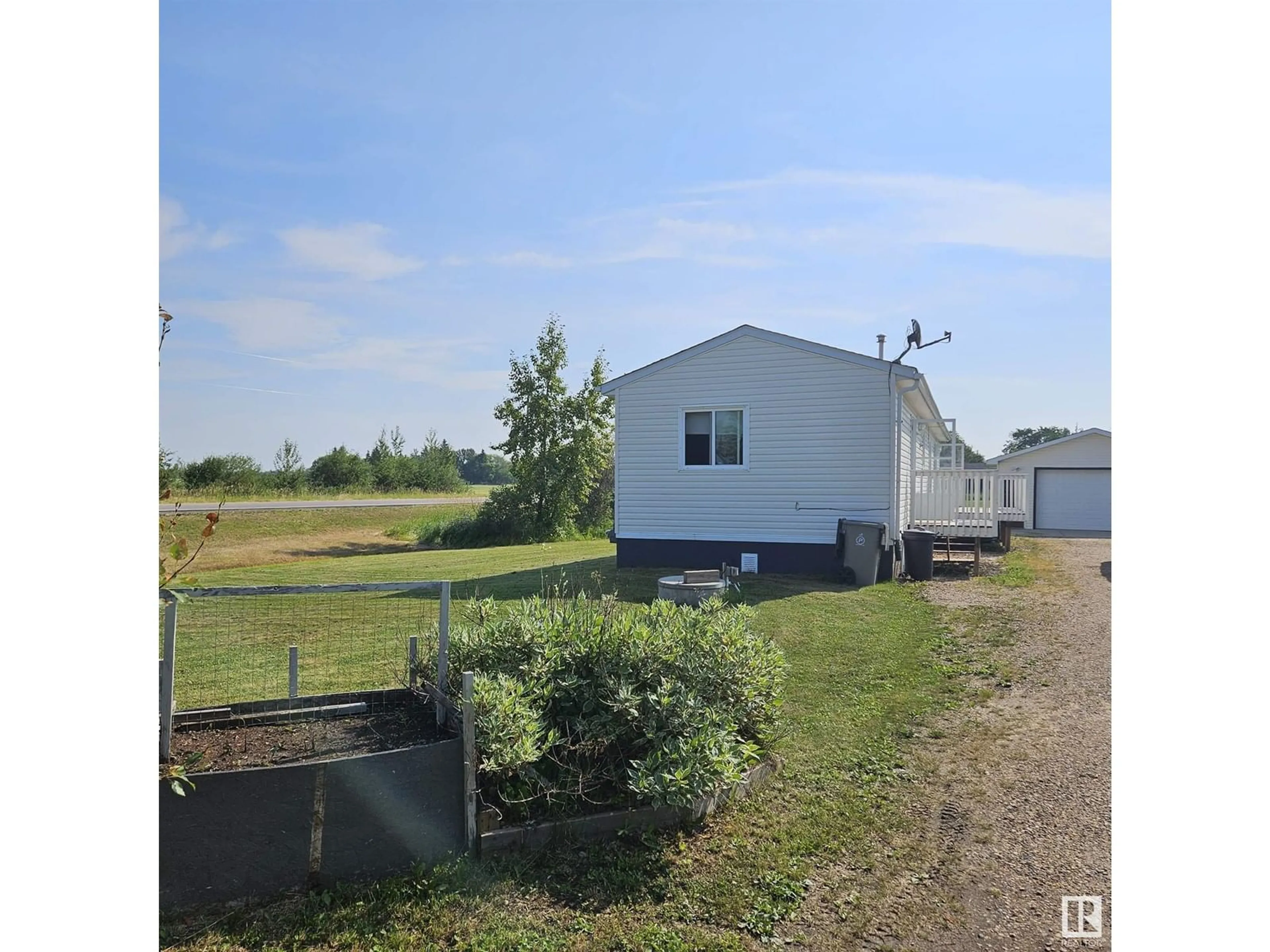 Shed for 5031 52 ST, Vimy Alberta T0G2J0