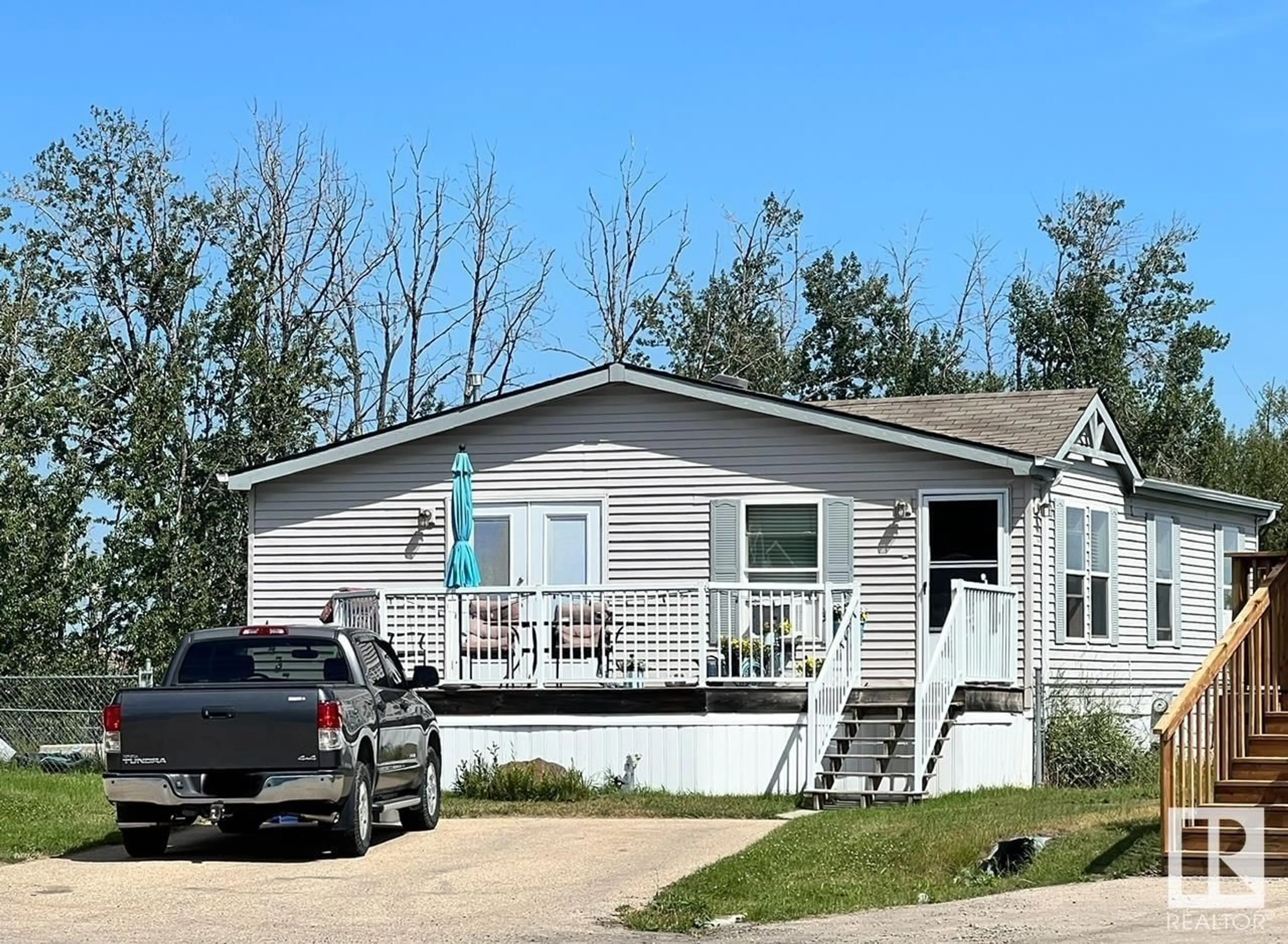A pic from exterior of the house or condo for #1437 532222 RGE RD 272, Rural Parkland County Alberta T7X3N2