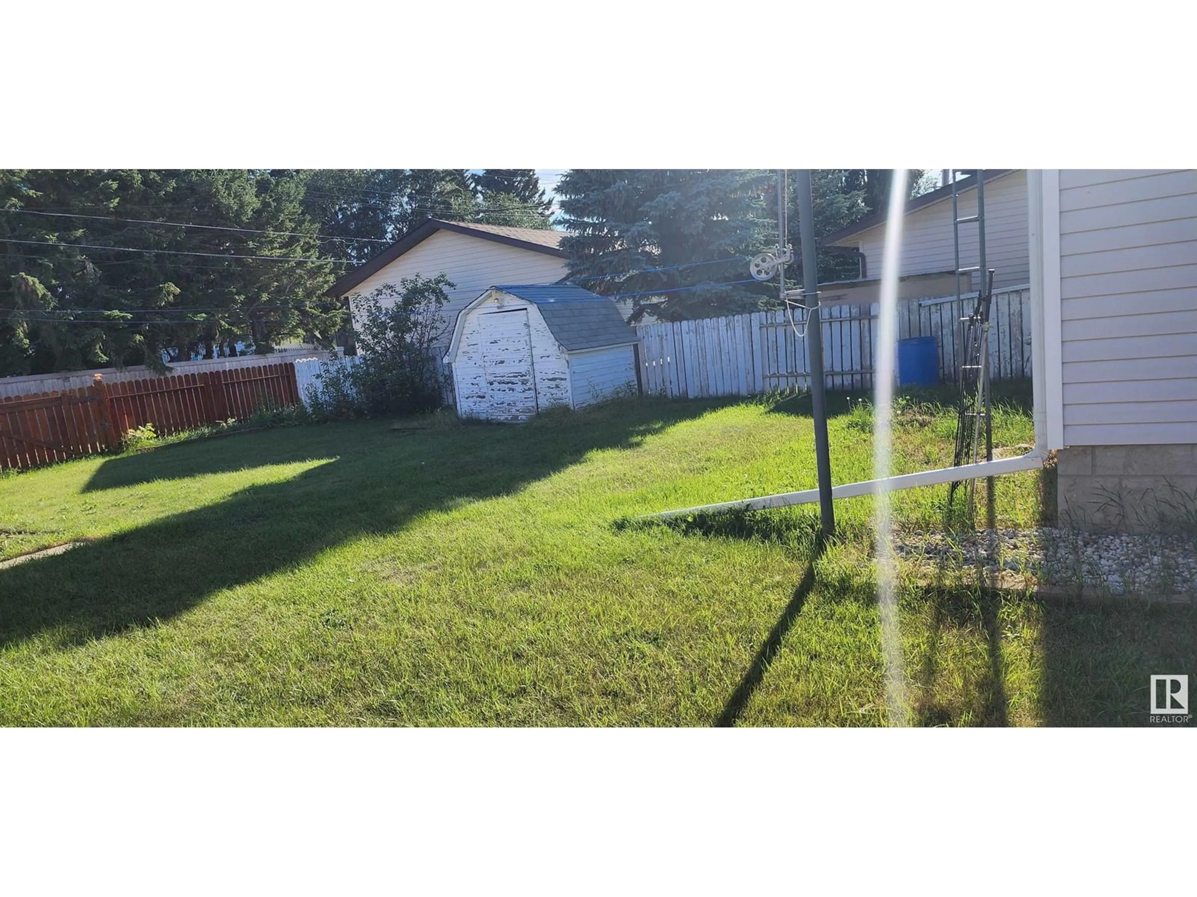 Fenced yard for 5125 45A AV, Vegreville Alberta T9C1L4