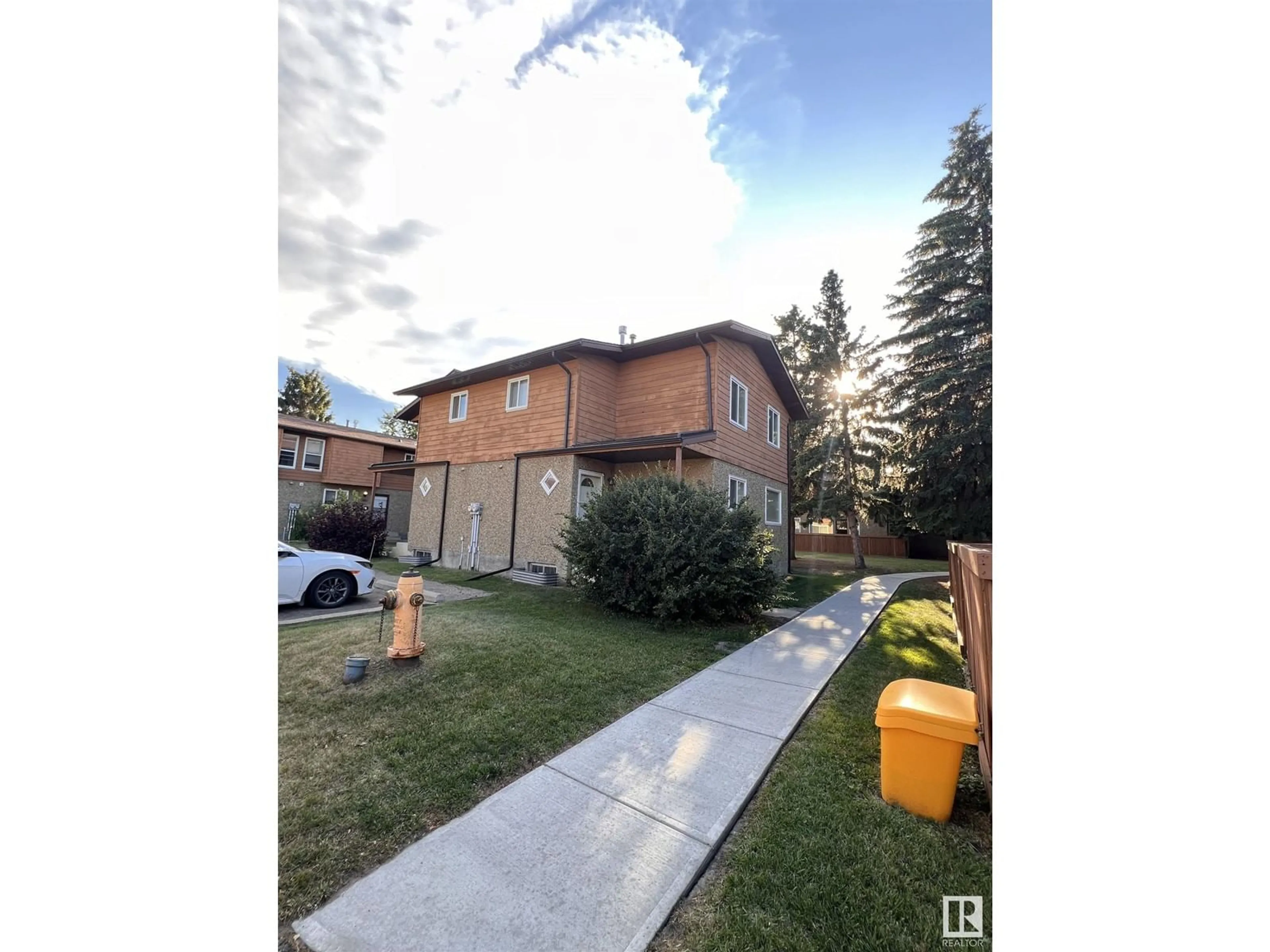 A pic from exterior of the house or condo for #34 3812 20 AV NW, Edmonton Alberta T6L4B2