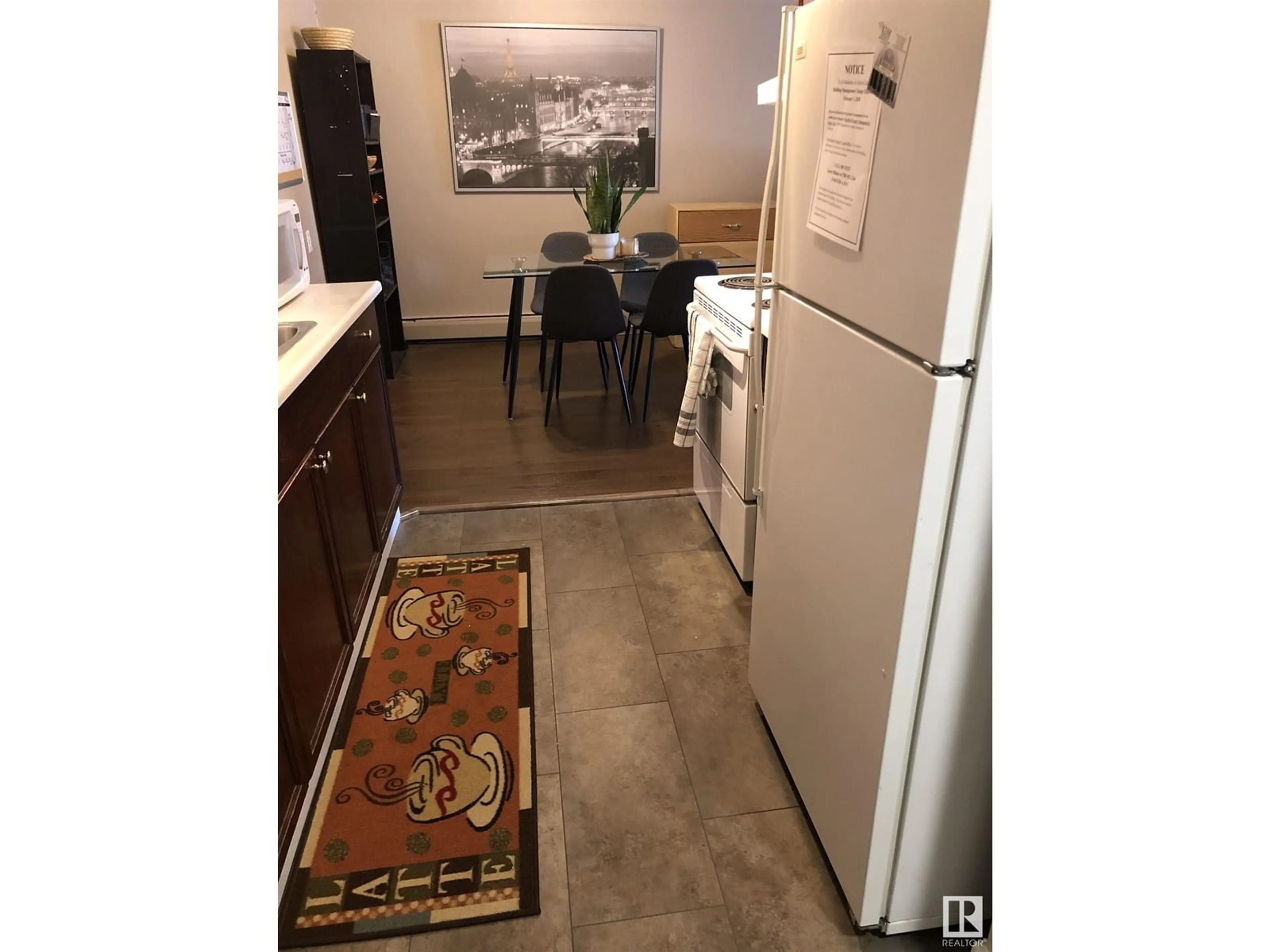 Standard kitchen, carpet floors, cottage for #304 10615 110 ST NW NW, Edmonton Alberta T5H3C7