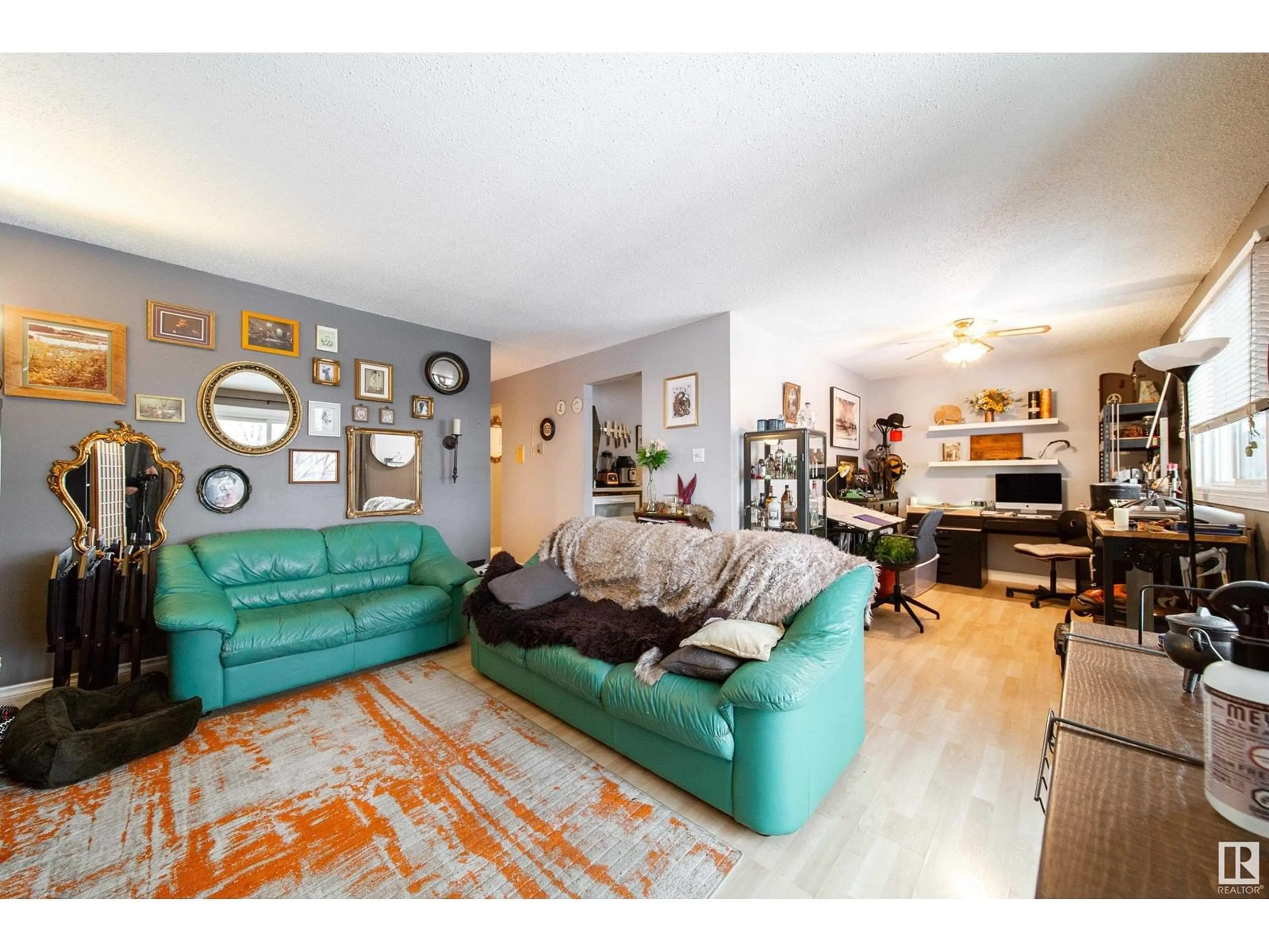 Living room for #6 7404 38 AV NW, Edmonton Alberta T6K2P8