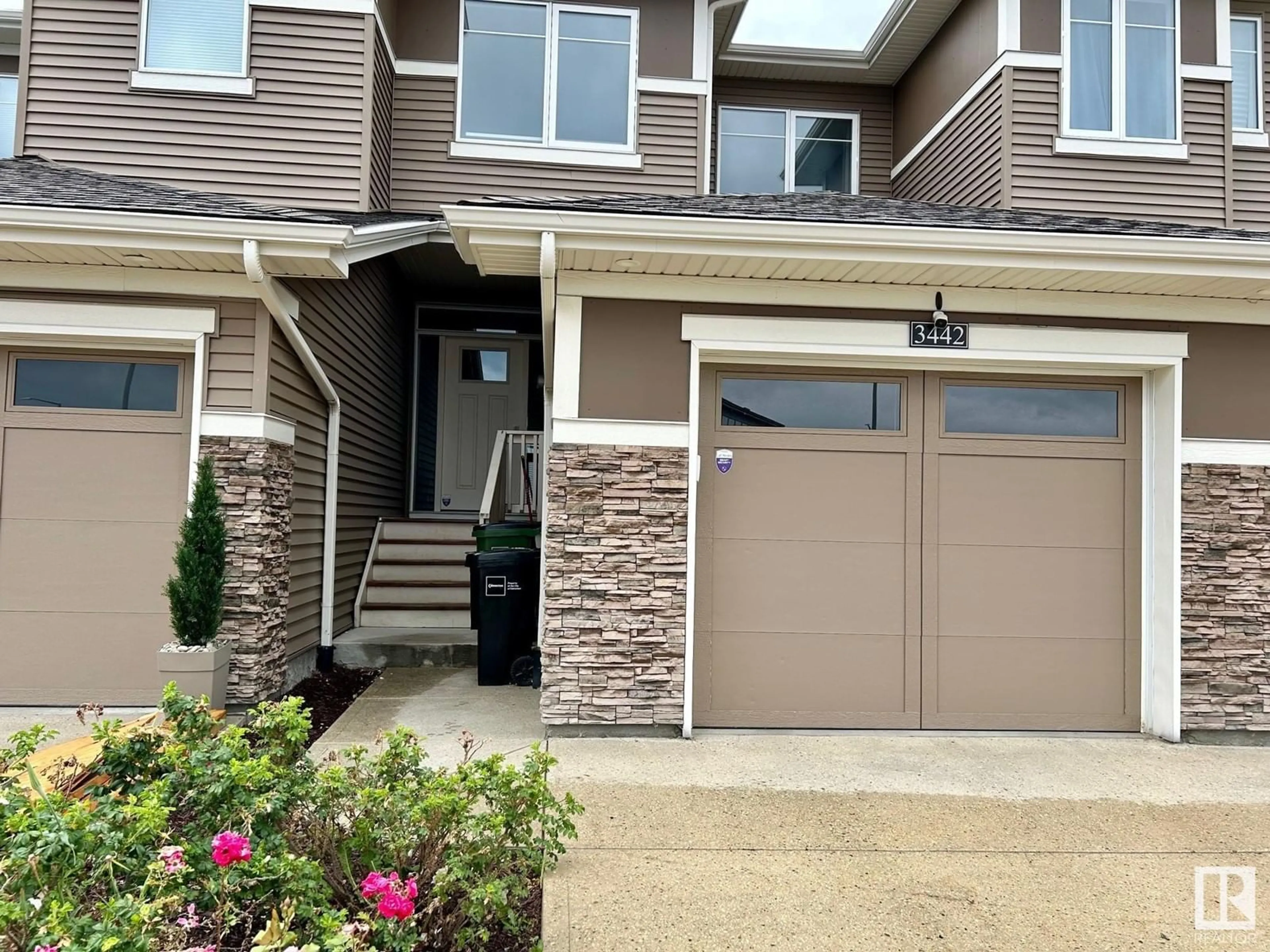 A pic from exterior of the house or condo for 3442 CAMERON HEIGHTS CV NW, Edmonton Alberta T6M0R5