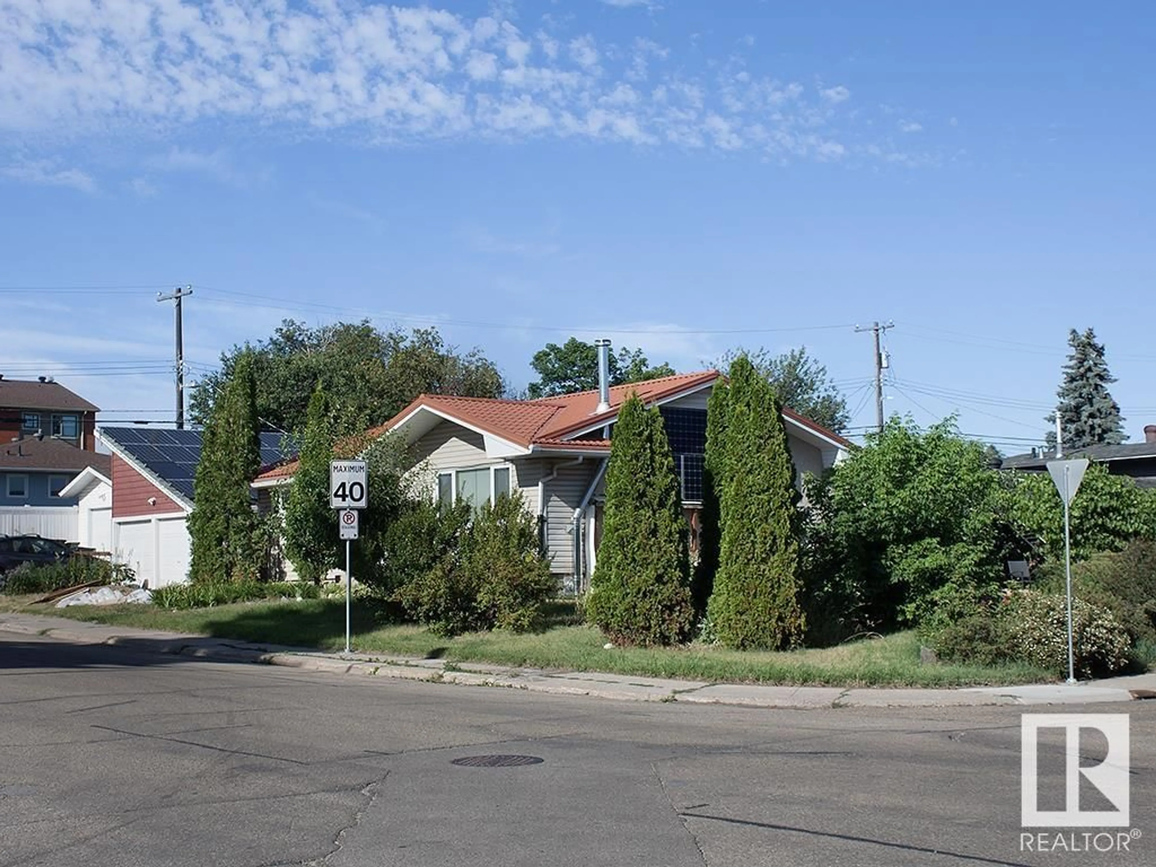 Frontside or backside of a home for 9703 57 ST NW, Edmonton Alberta T6B1K2