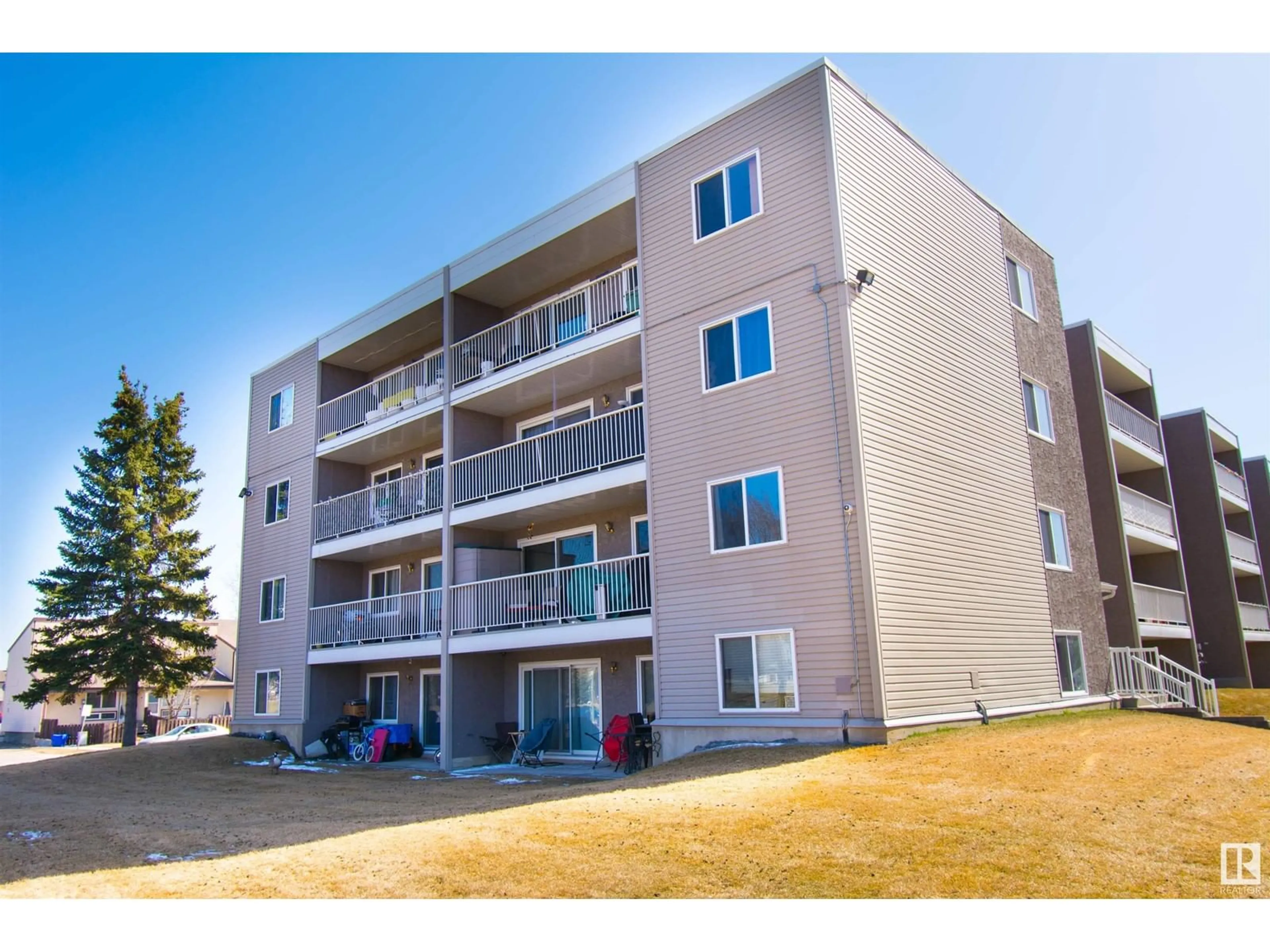 A pic from exterior of the house or condo for #305 18204 93 AV NW, Edmonton Alberta T5T2V2