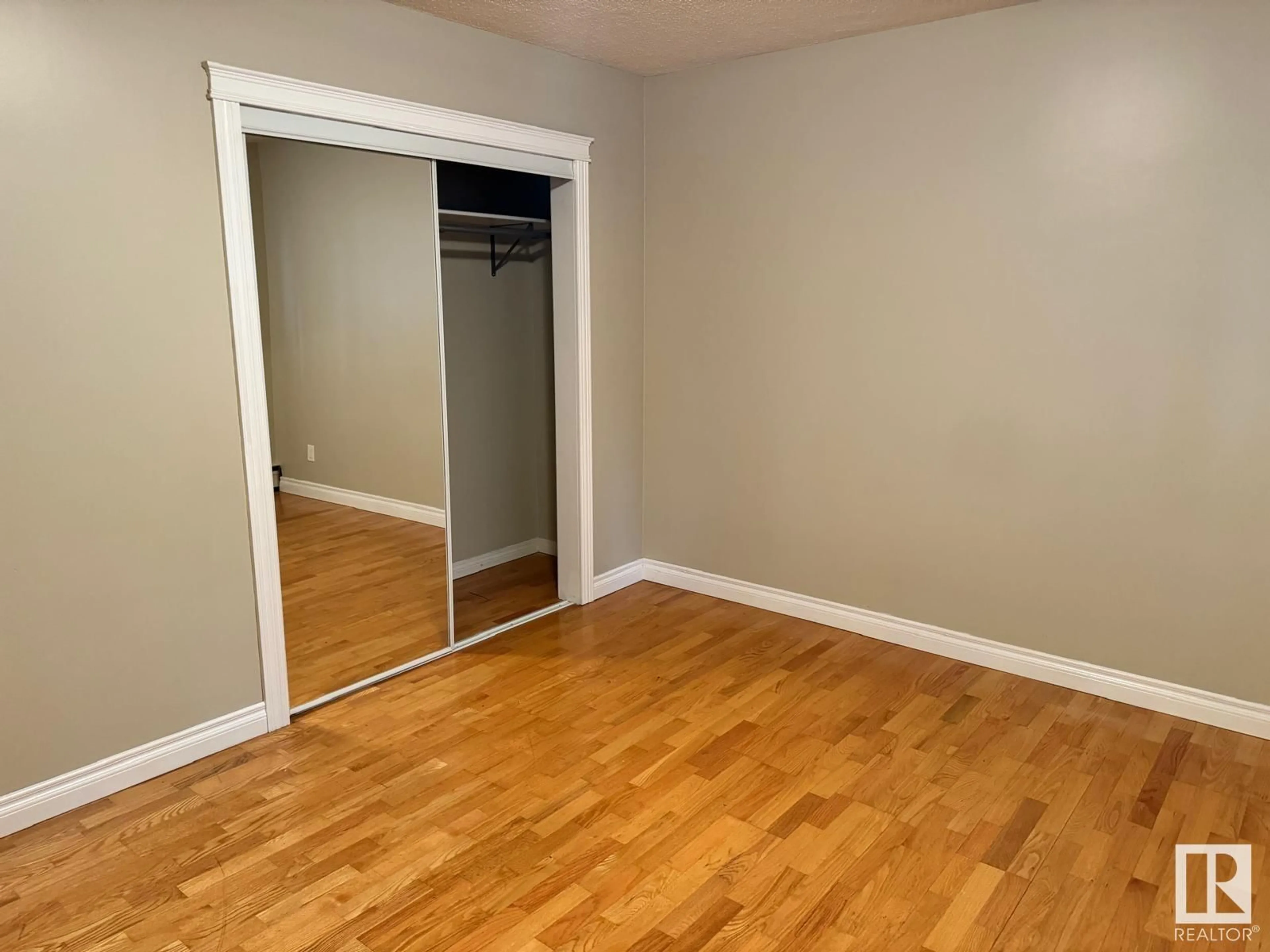 A pic of a room for #103 7816 106 AV NW, Edmonton Alberta T6A1H5