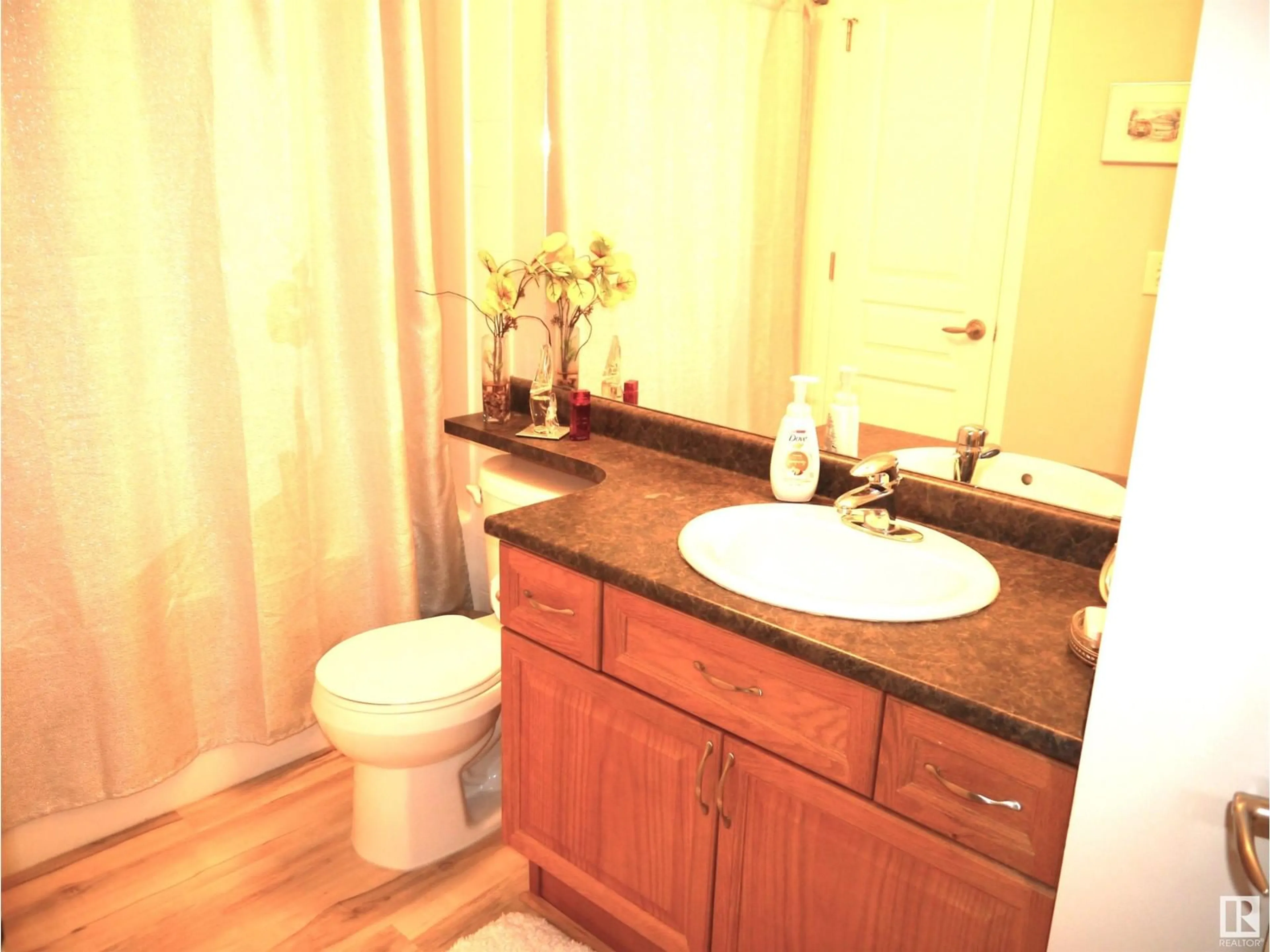 Bathroom, wood floors for #309 8931 156 ST NW NW, Edmonton Alberta T5R1Y6