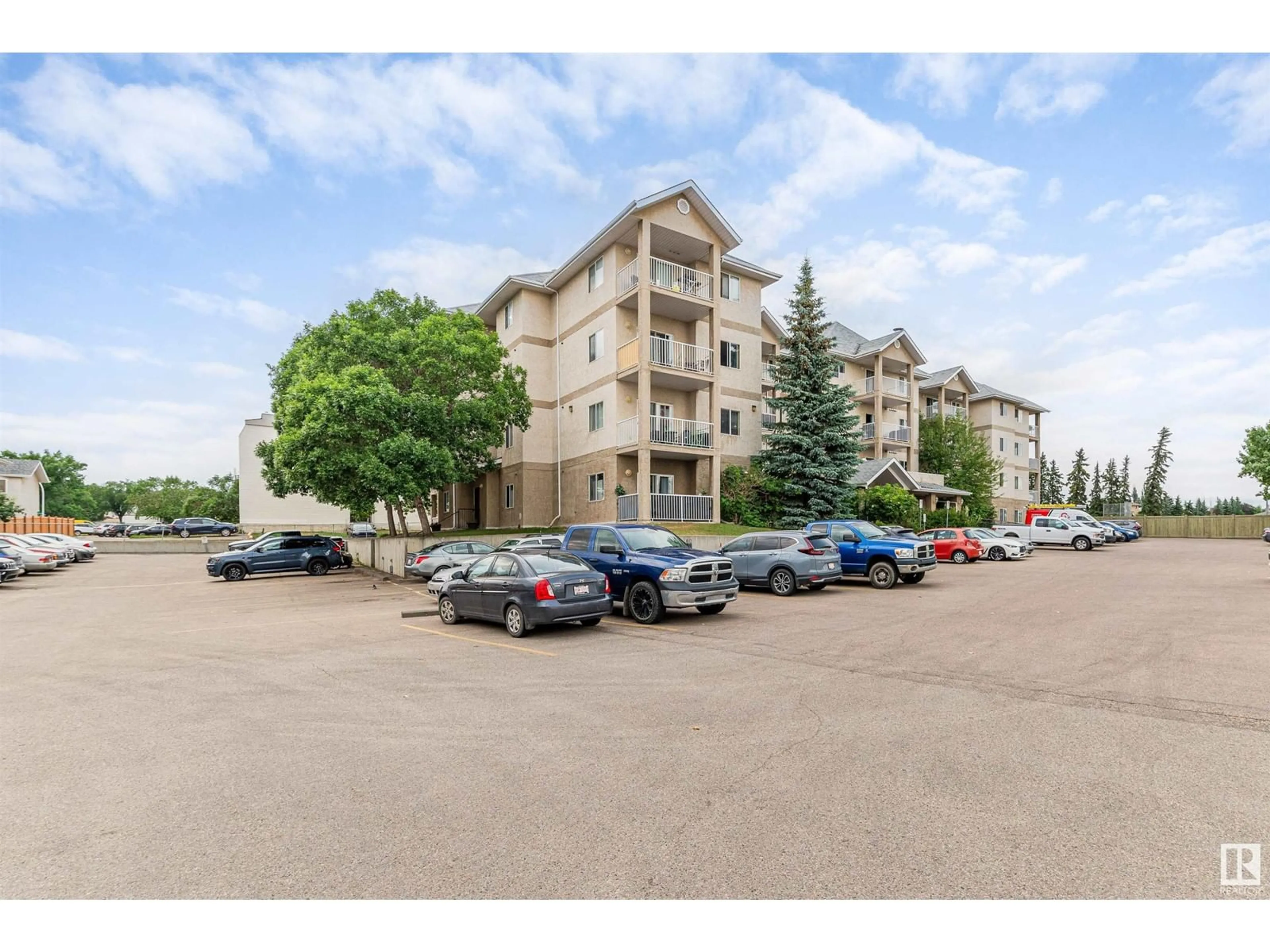 A pic from exterior of the house or condo for #110 14708 50 ST NW, Edmonton Alberta T5A5G9