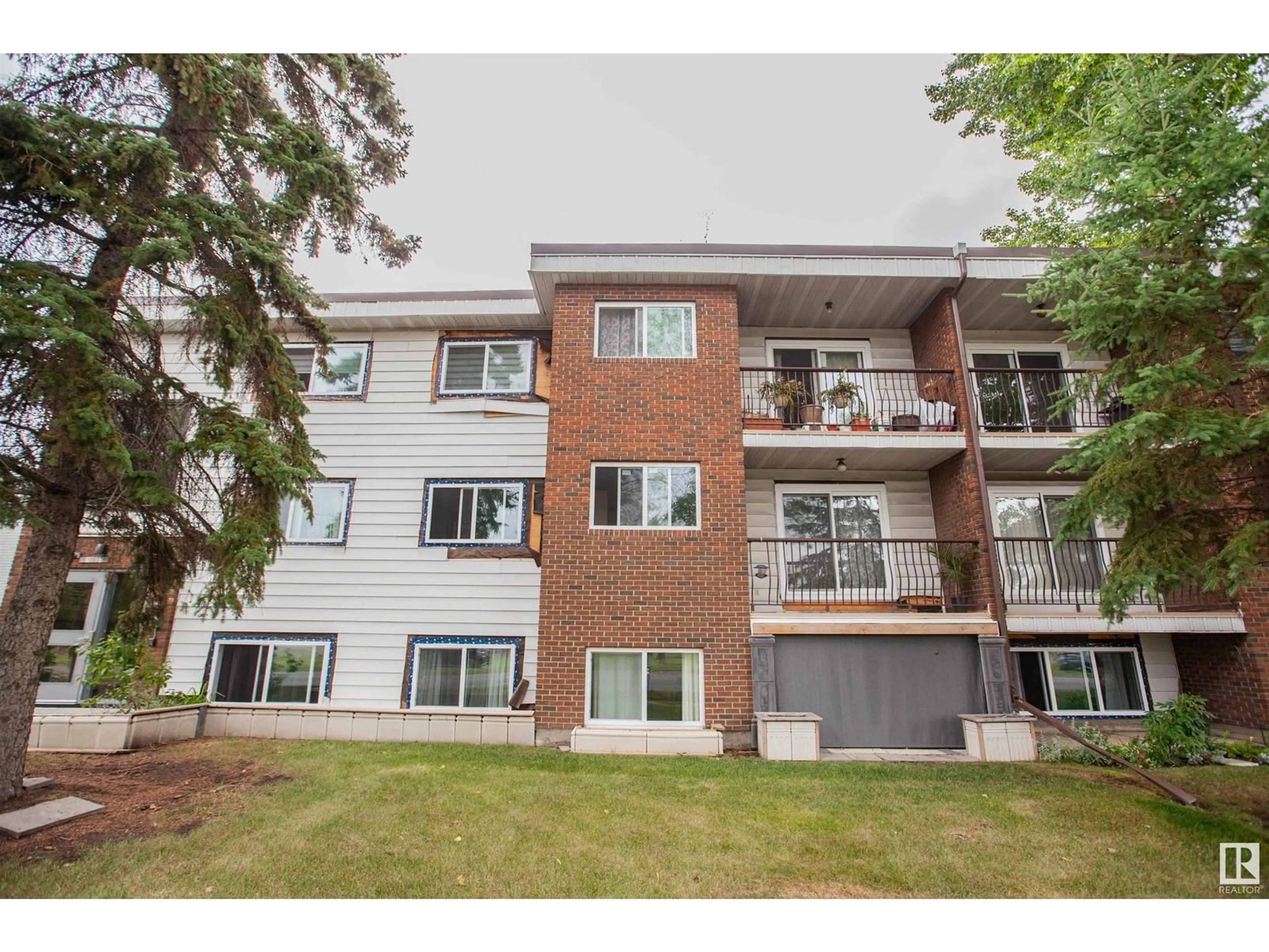 A pic from exterior of the house or condo for #203 10949 109 ST NW, Edmonton Alberta T5H3C2