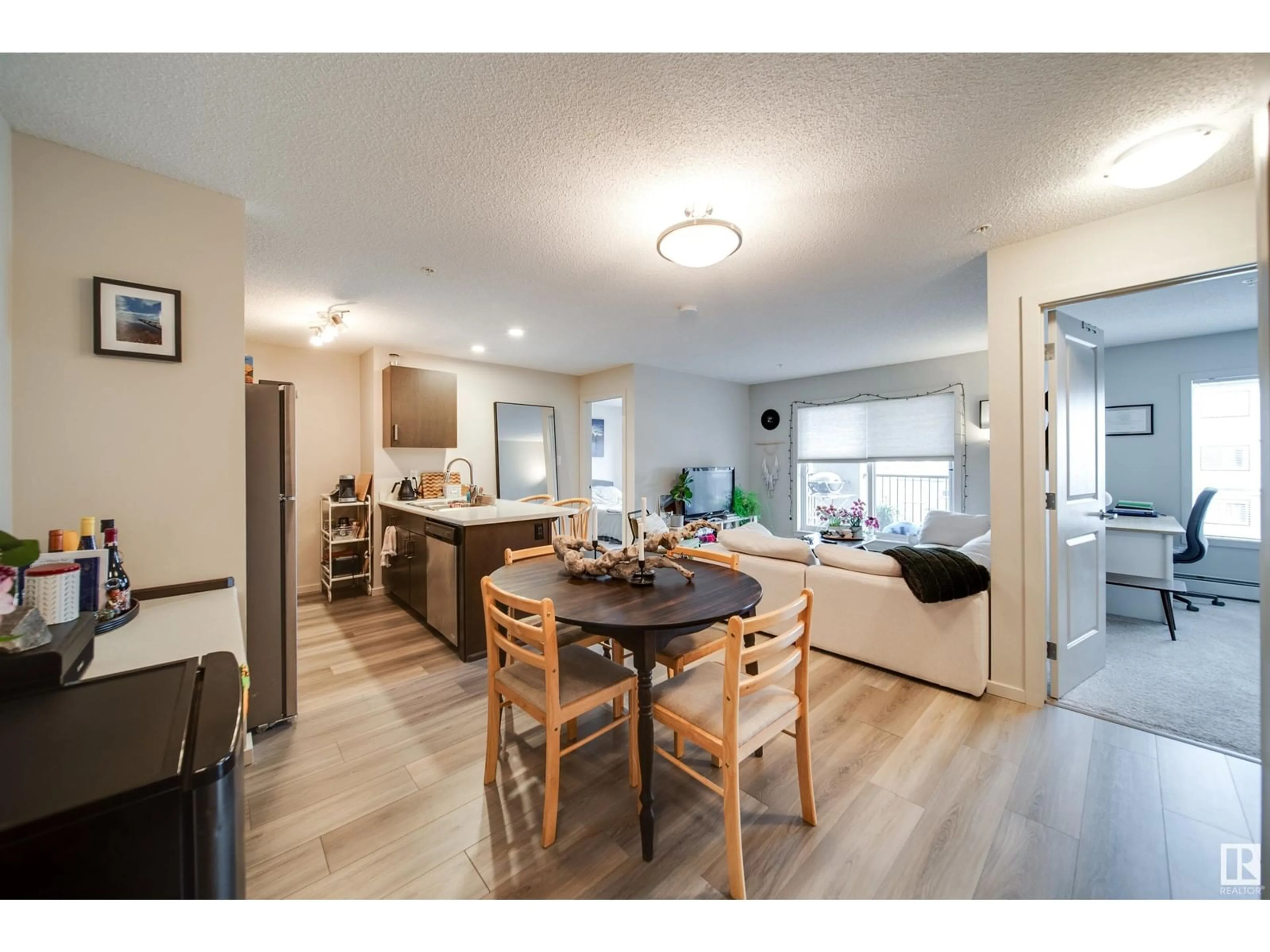 Dining room for #324 390 WINDERMERE RD NW, Edmonton Alberta T6W0R1