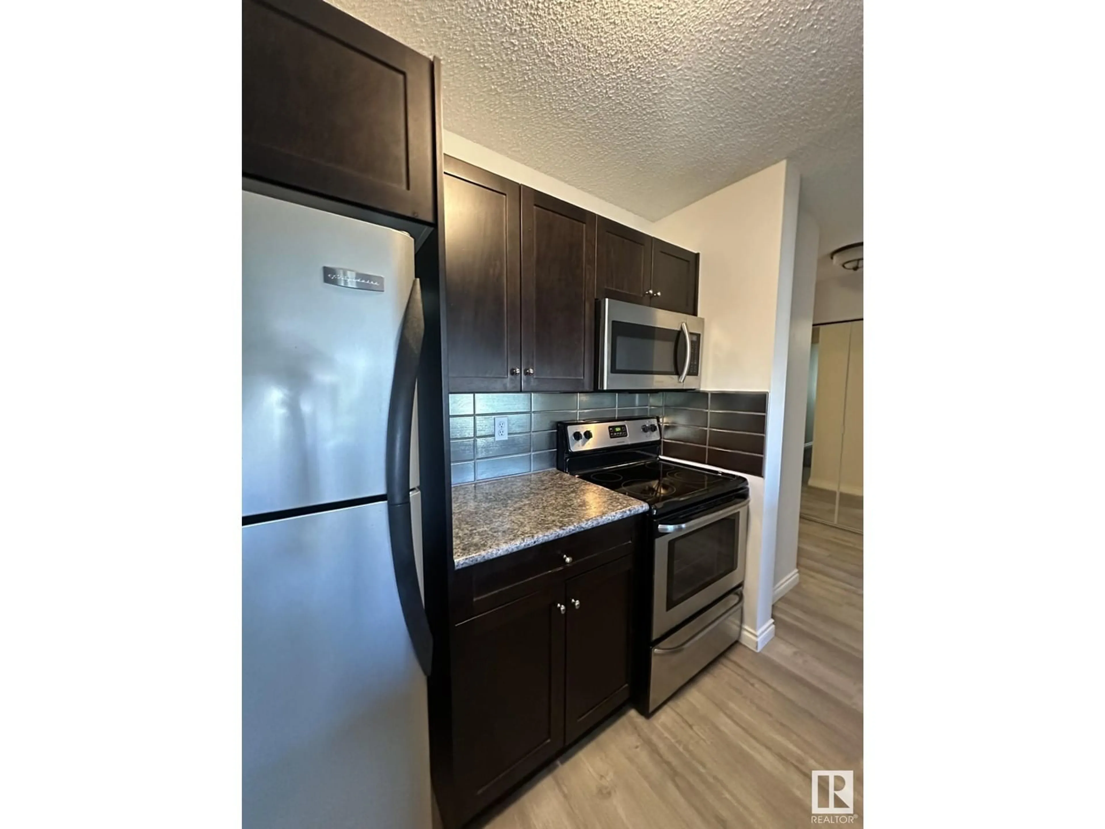 Standard kitchen for #446 10636 120 ST NW, Edmonton Alberta T5H4L5